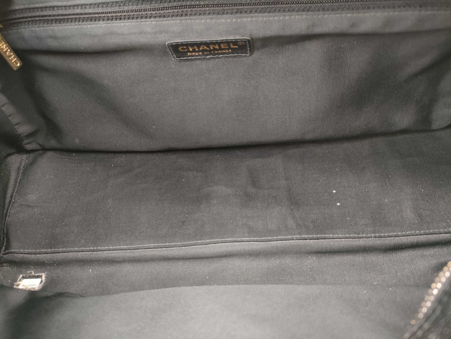 CHANEL Caviar Skin Large Coco Mark Bowling Handbag