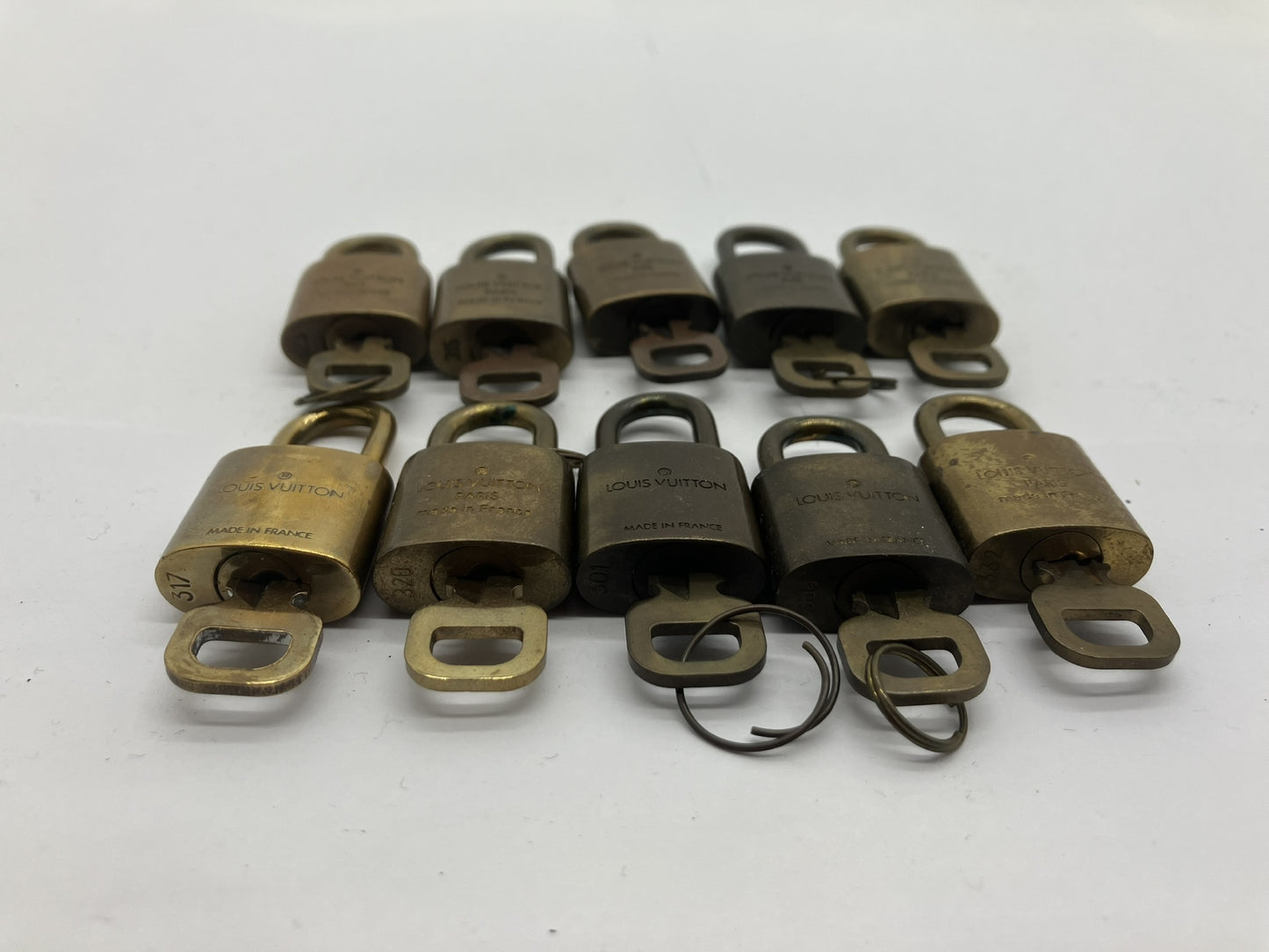 LOUIS VUITTON LOUIS VUITTON Louis Vuitton Cadena Padlock 10-Piece Set Other Accessories Other Accessories