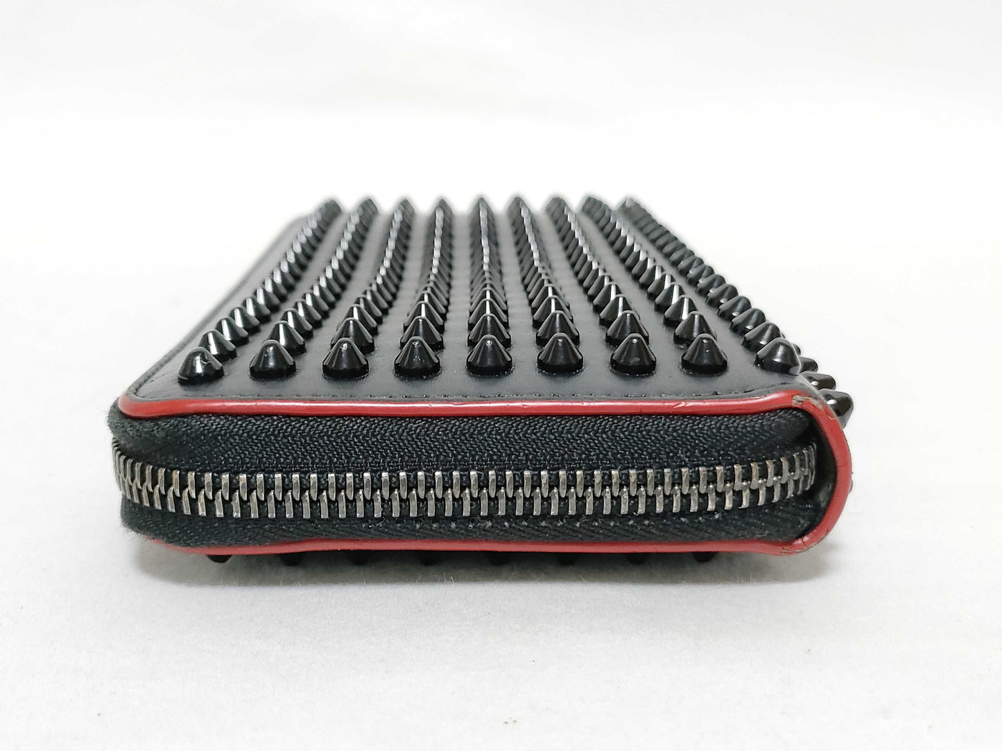 Christian Louboutin Long Wallet/Round Zipper/Panettone/Black Wallet