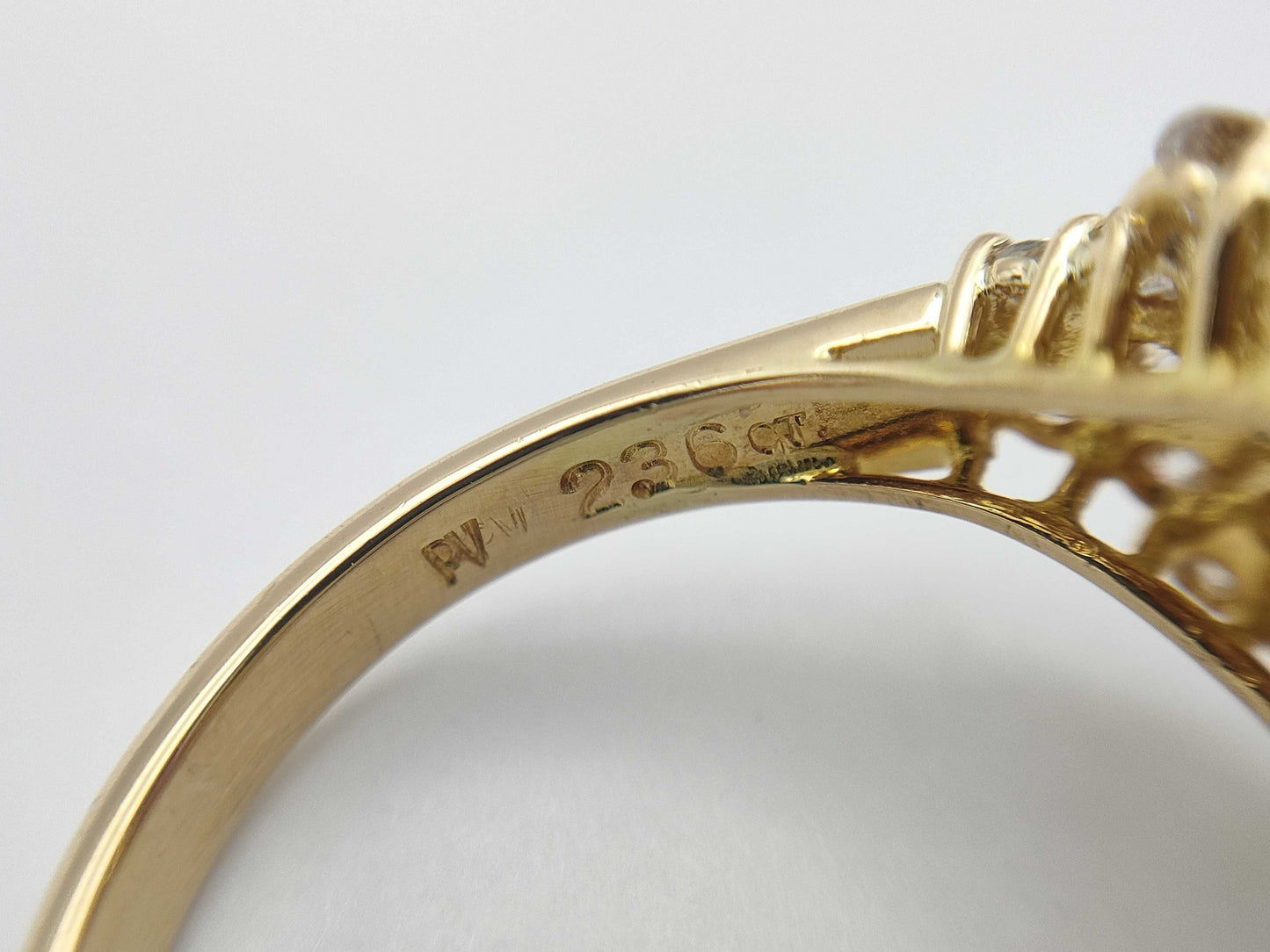 Ponte Vecchio SR2.36ct D1.37ct K18 5.0g Ring