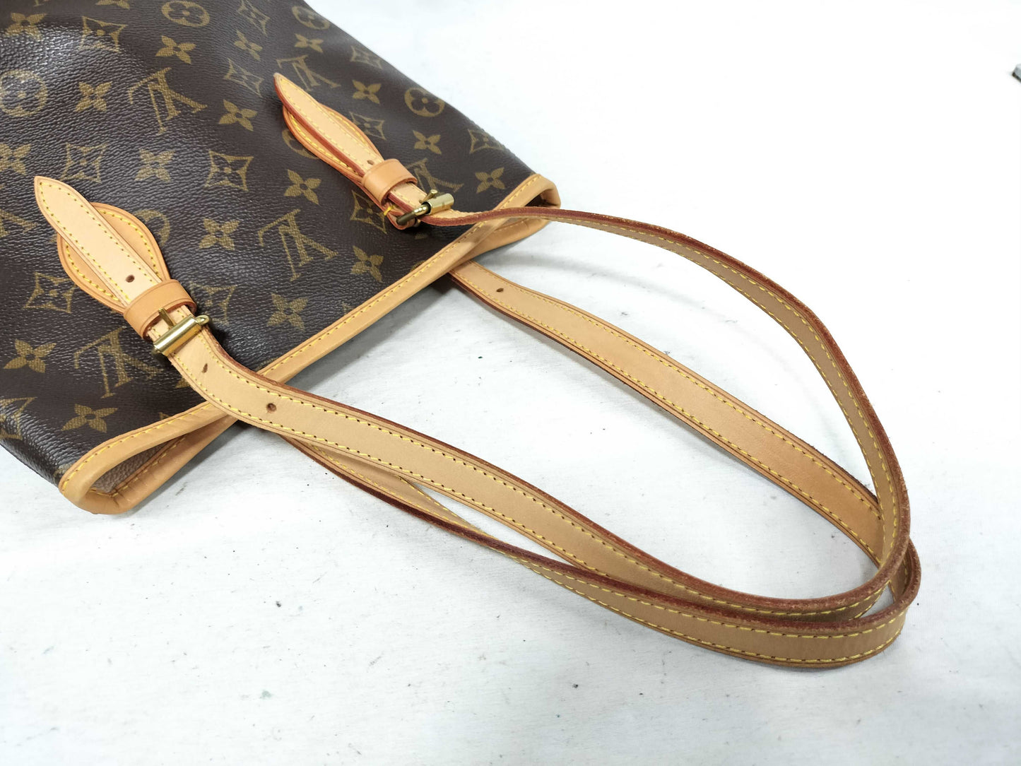 LOUIS VUITTON M42238 Monogram LV Monogram Bucket PM M42238 Shoulder Bag