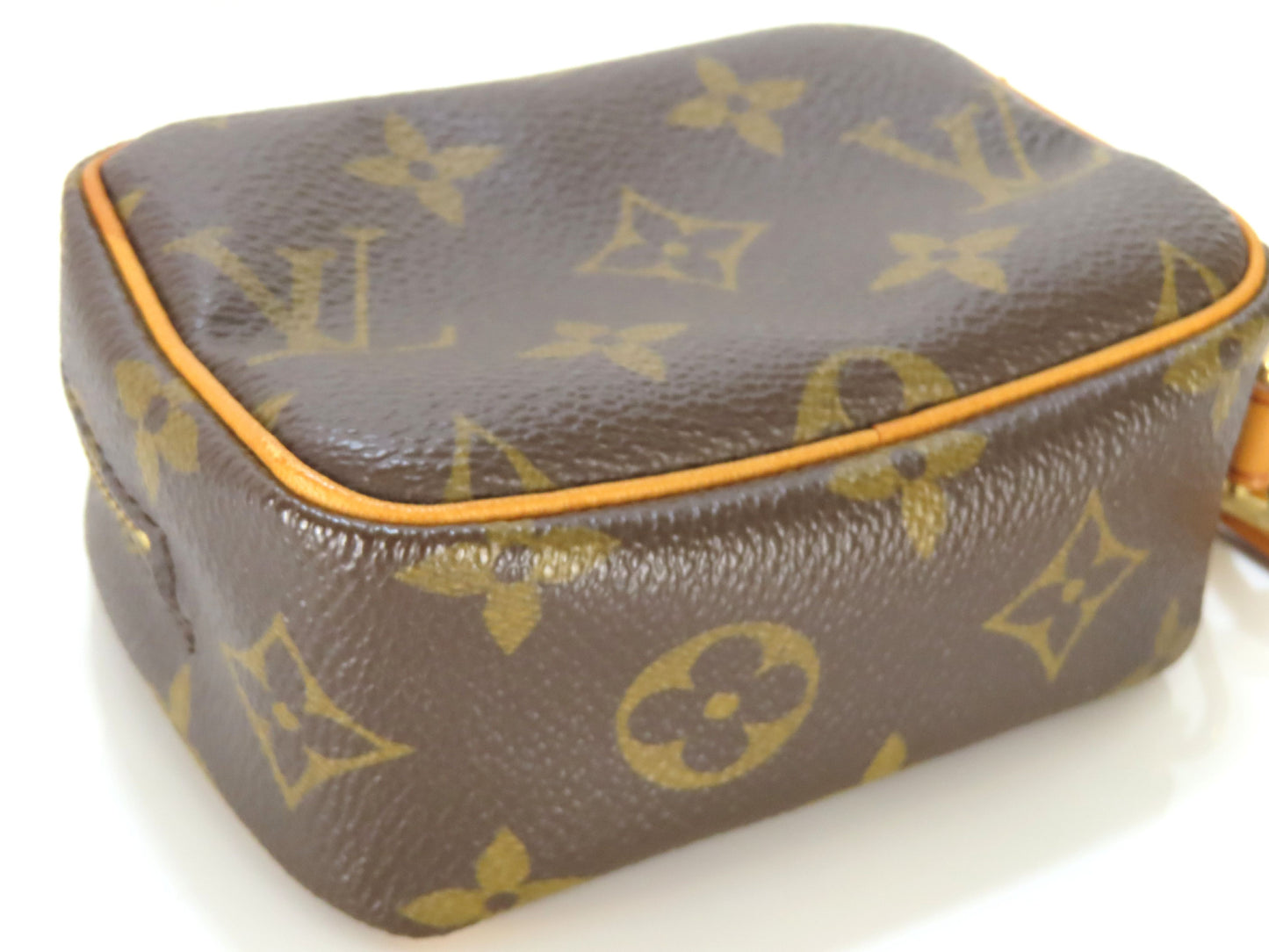 LOUIS VUITTON Monogram LV Monogram Truth Wapiti Pouch M58030