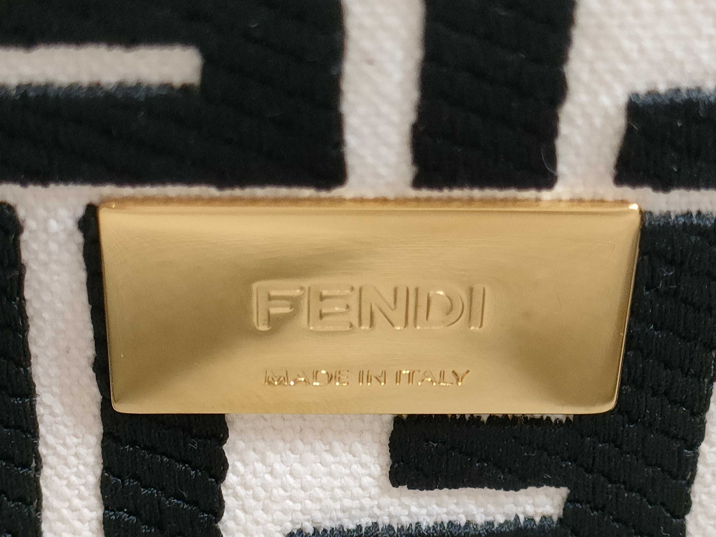 FENDI Peekaboo Regular 2-Way Handbag 8BN290 Handbag