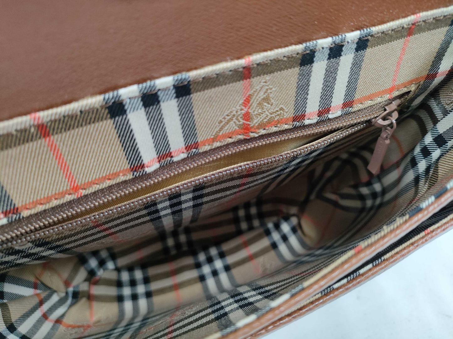 Burberrys Nova Check Leather Shoulder Bag Pochette Brown