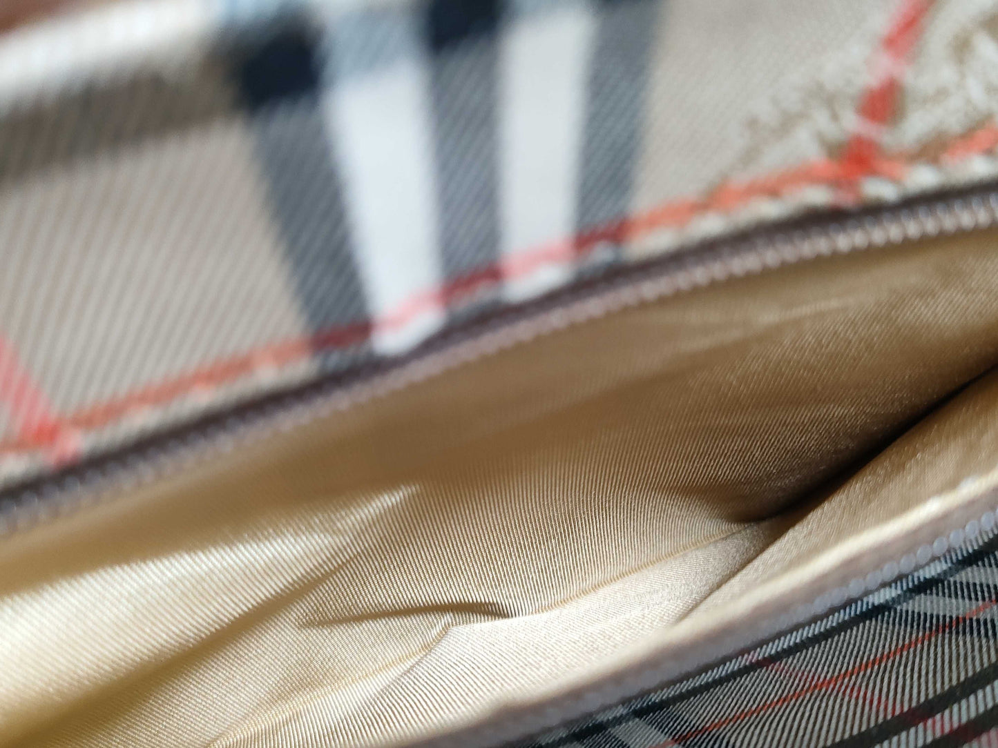Burberrys Nova Check Leather Shoulder Bag Pochette Brown