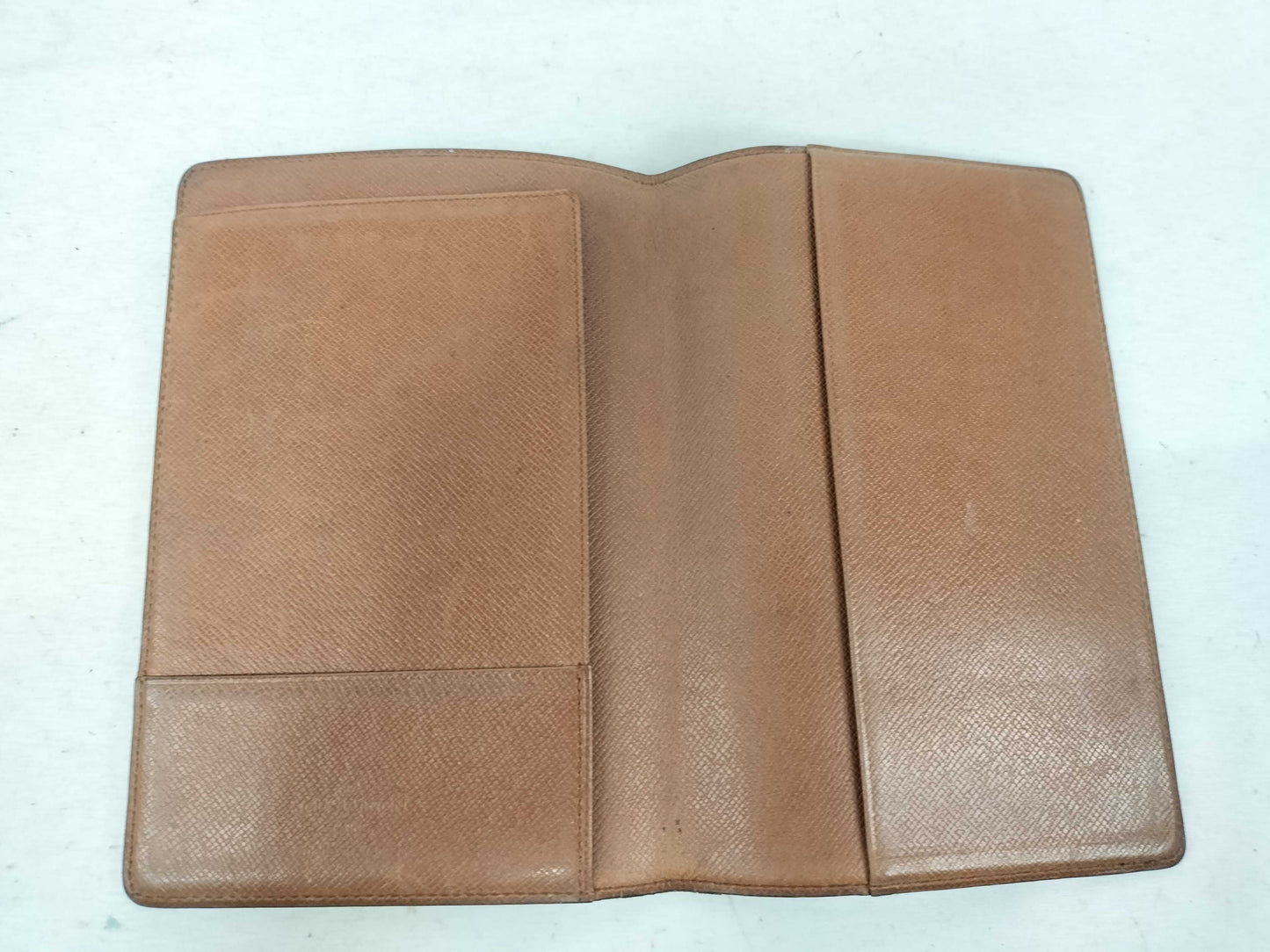 LOUIS VUITTON M60178 Monogram Passport Case Monogram Card Case, Pass Case, Business Card Case
