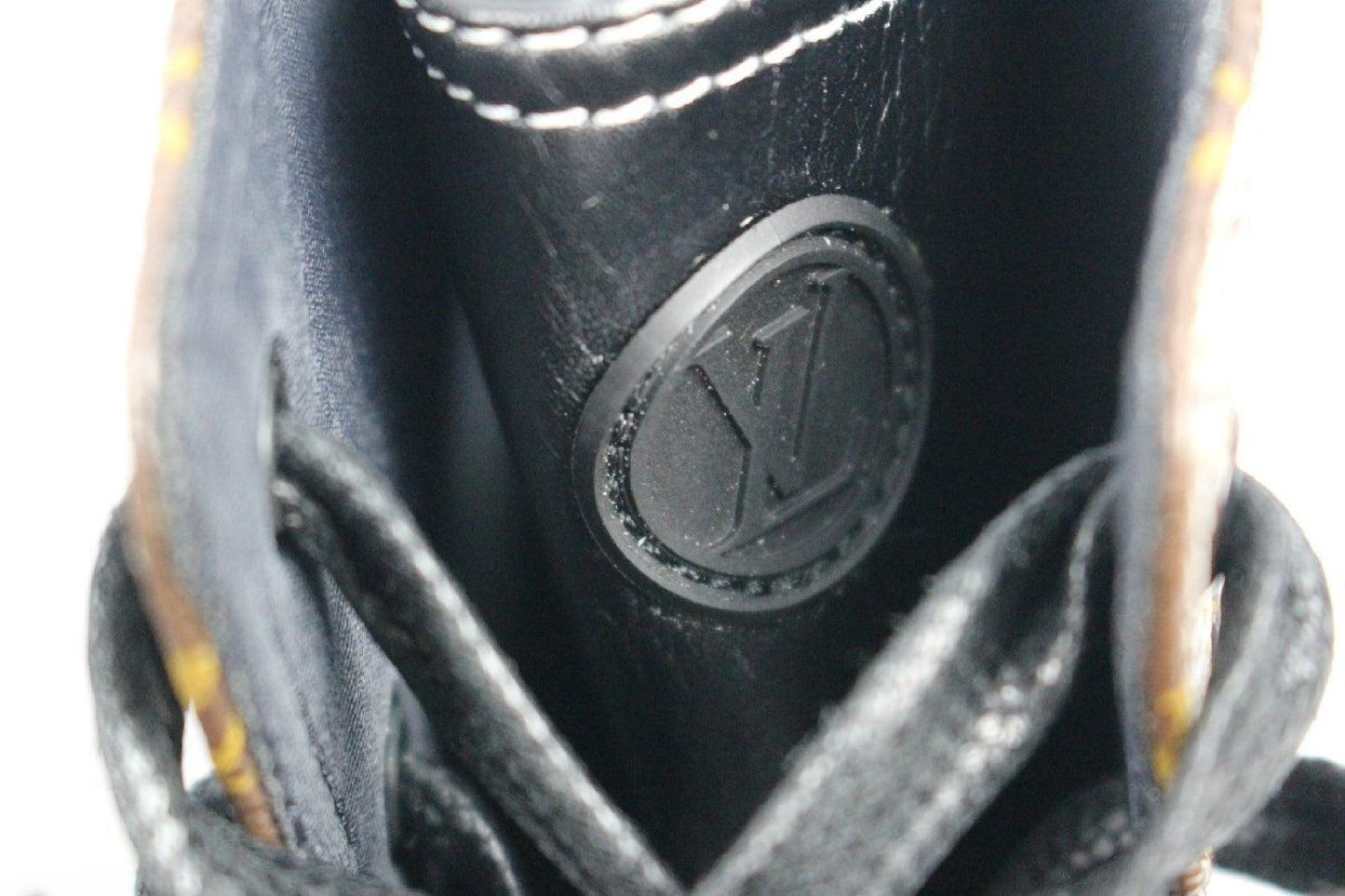 LOUIS VUITTON Arclight Line Sneakers Men's Size 42