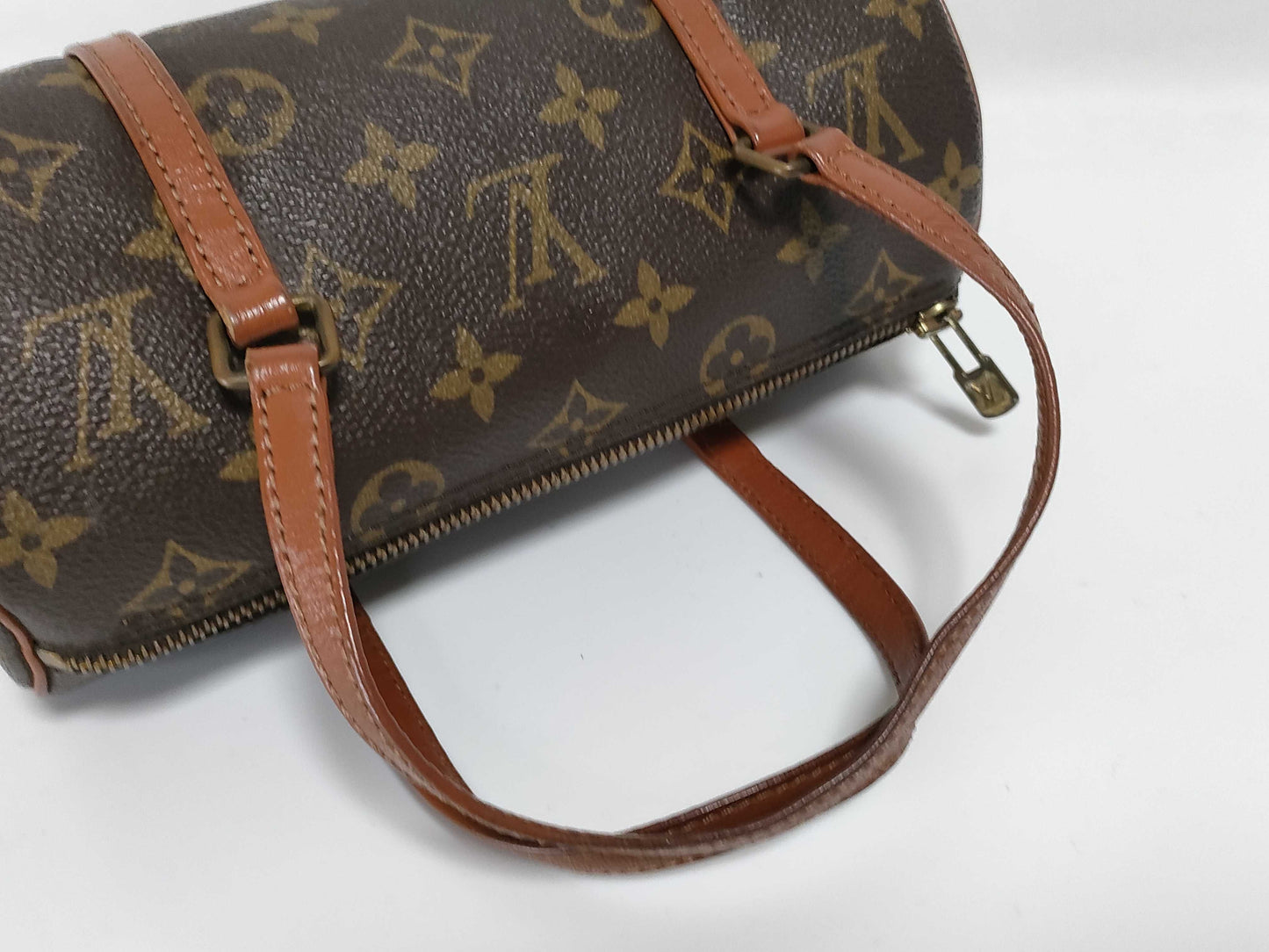 LOUIS VUITTON Monogram Papillon 22 Handbag