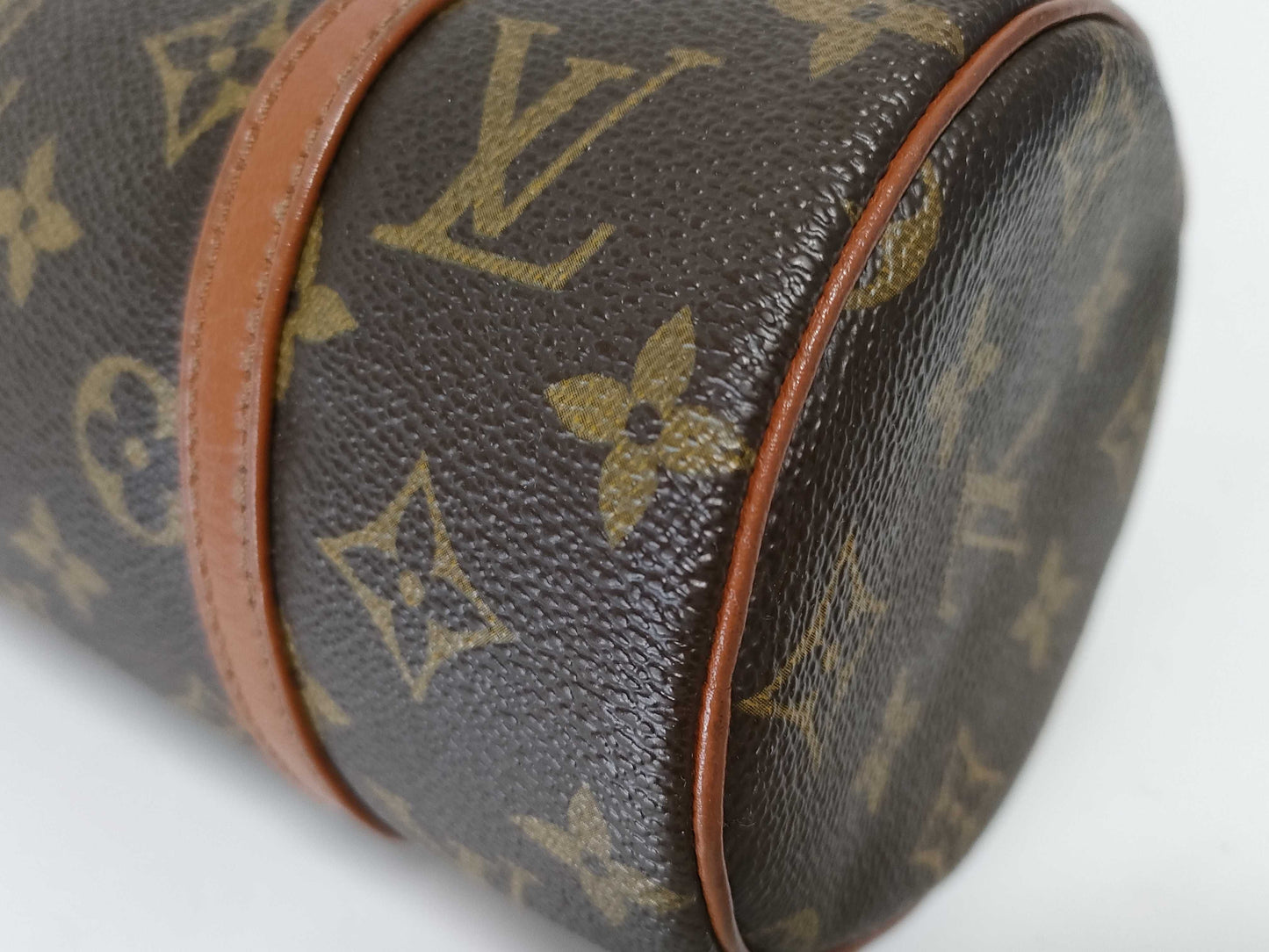 LOUIS VUITTON Monogram Papillon 22 Handbag