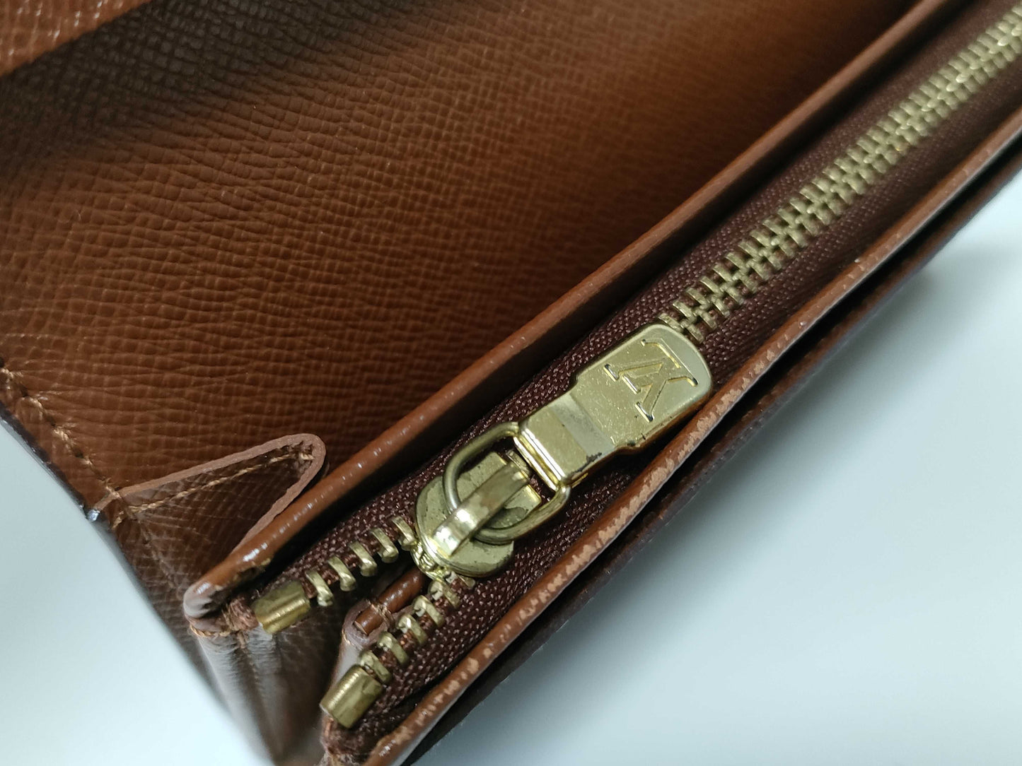 LOUIS VUITTON Monogram L-shaped zipper wallet