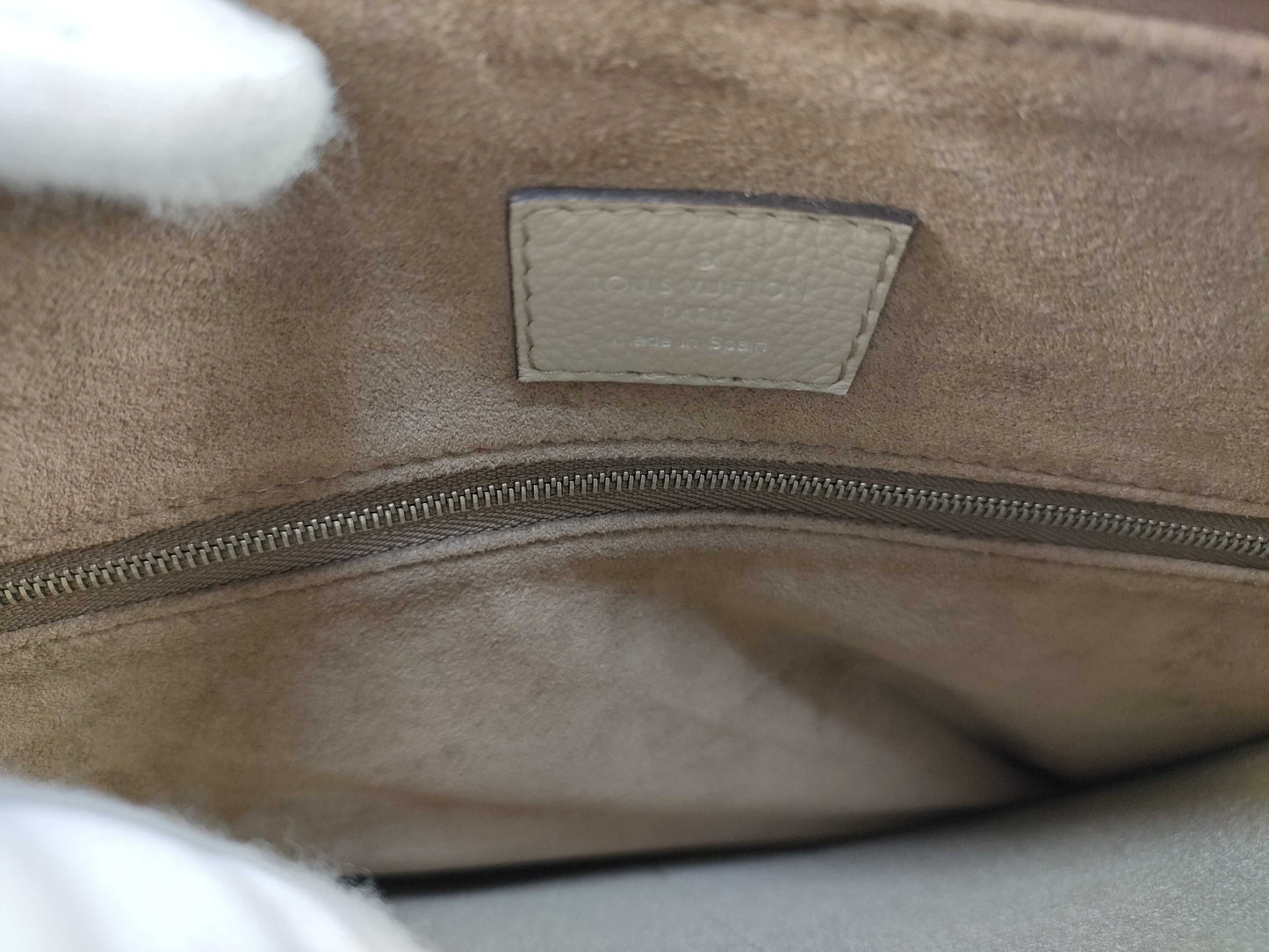 LOUIS VUITTON Mahina Hobo Shoulder Bag
