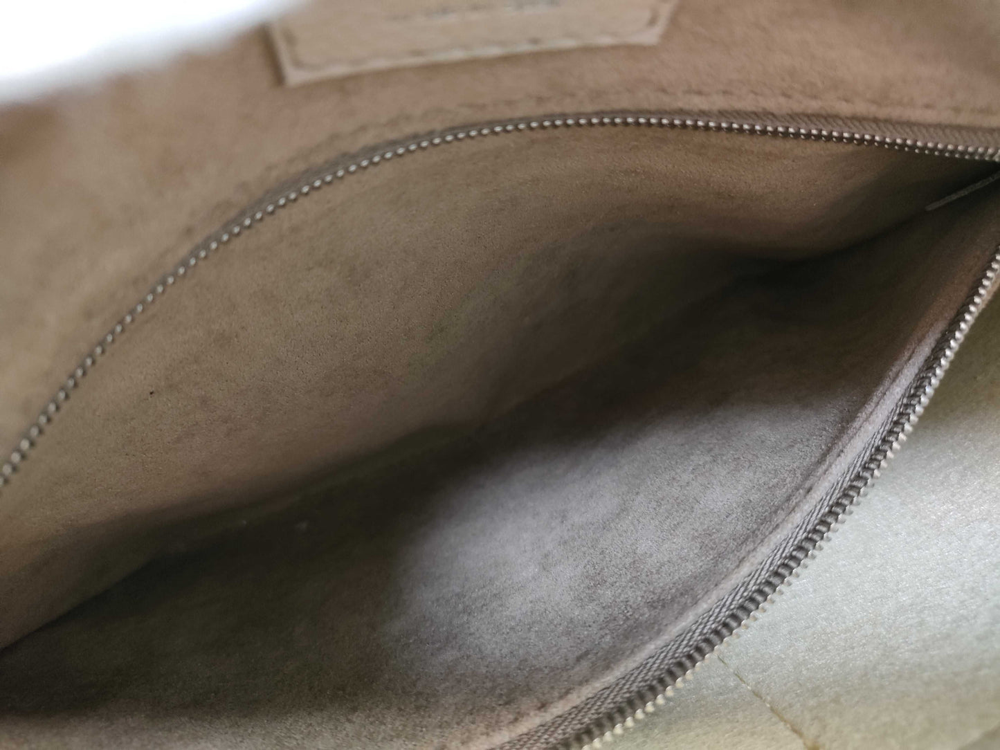 LOUIS VUITTON Mahina Hobo Shoulder Bag