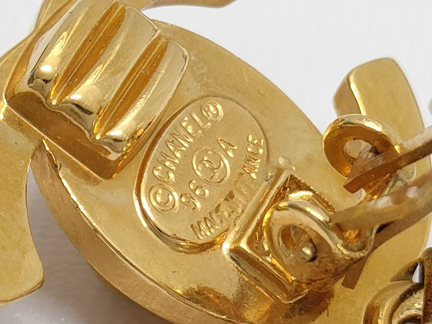 CHANEL Turnlock Pearl and Gold Earrings 96A Earrings