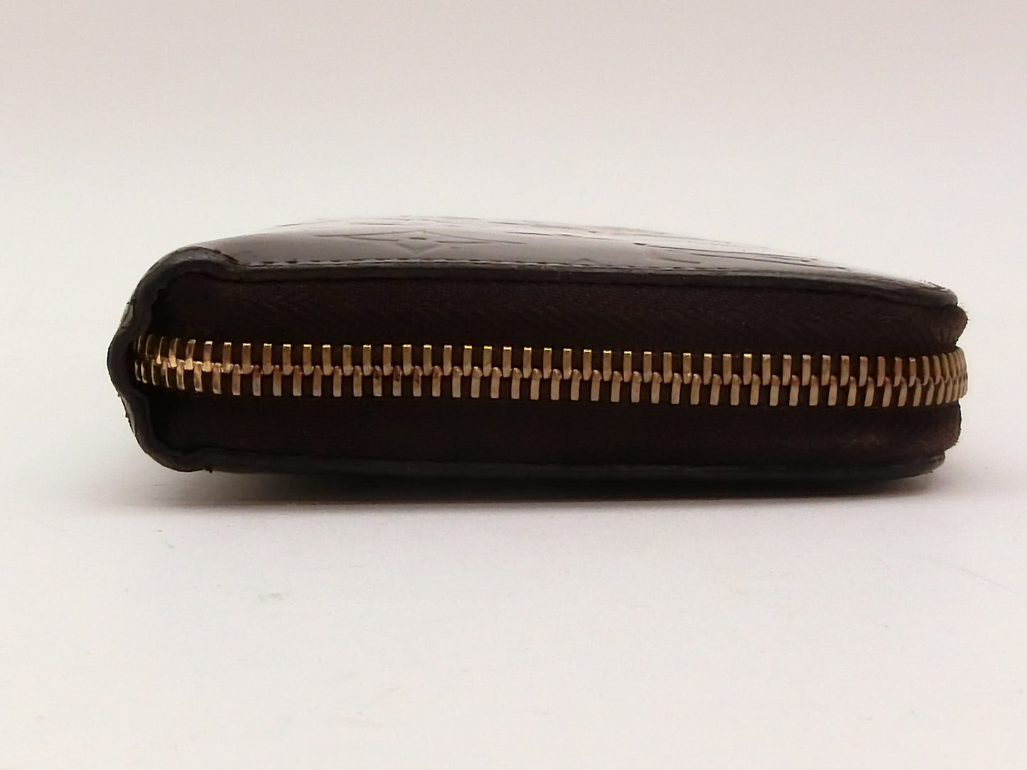 LOUIS VUITTON Vernis Amaranth Zippy Wallet