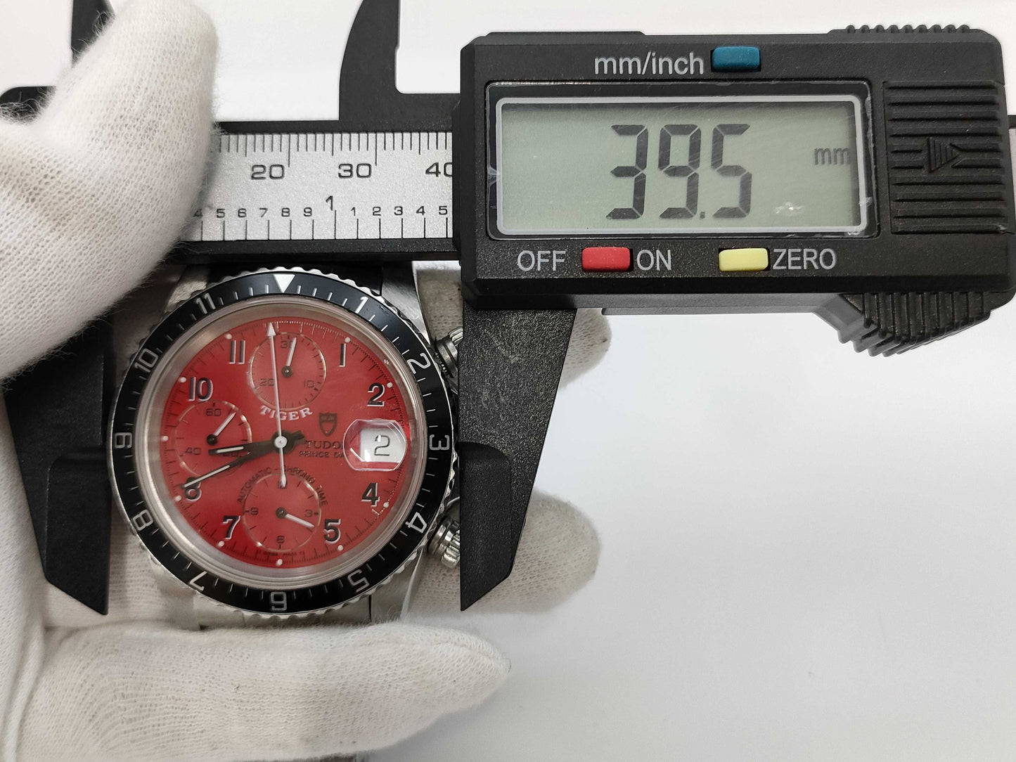 TUDOR 79270 H127336 Red Dial Men's Watch