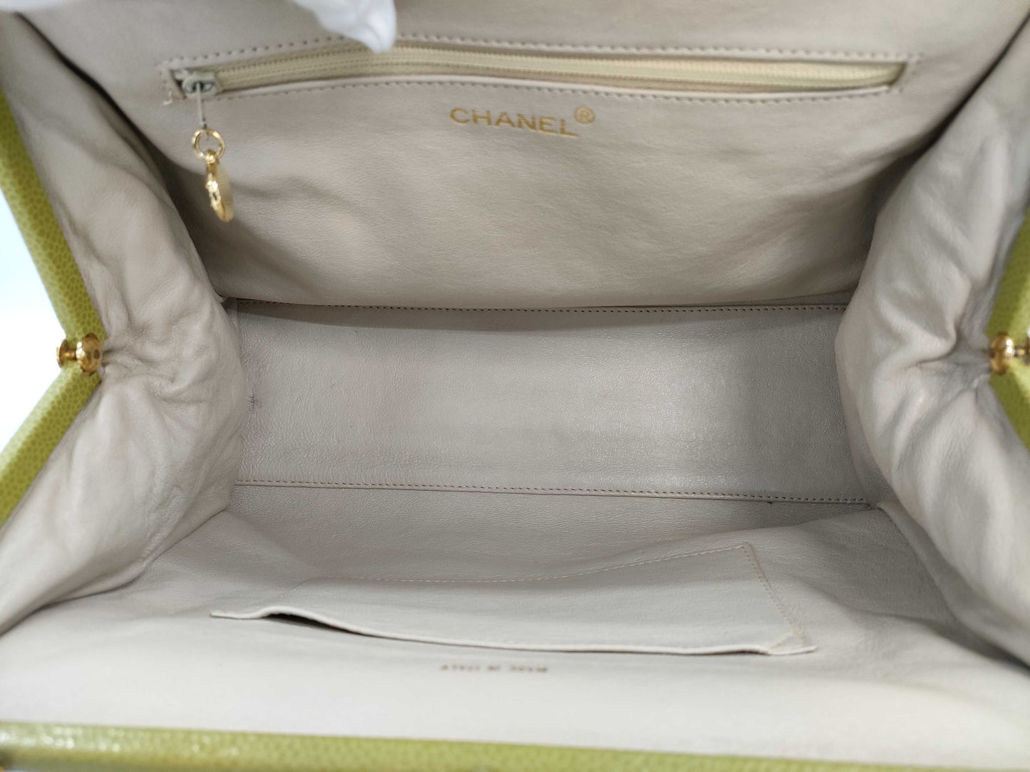 CHANEL Caviar Flap Handbag Green