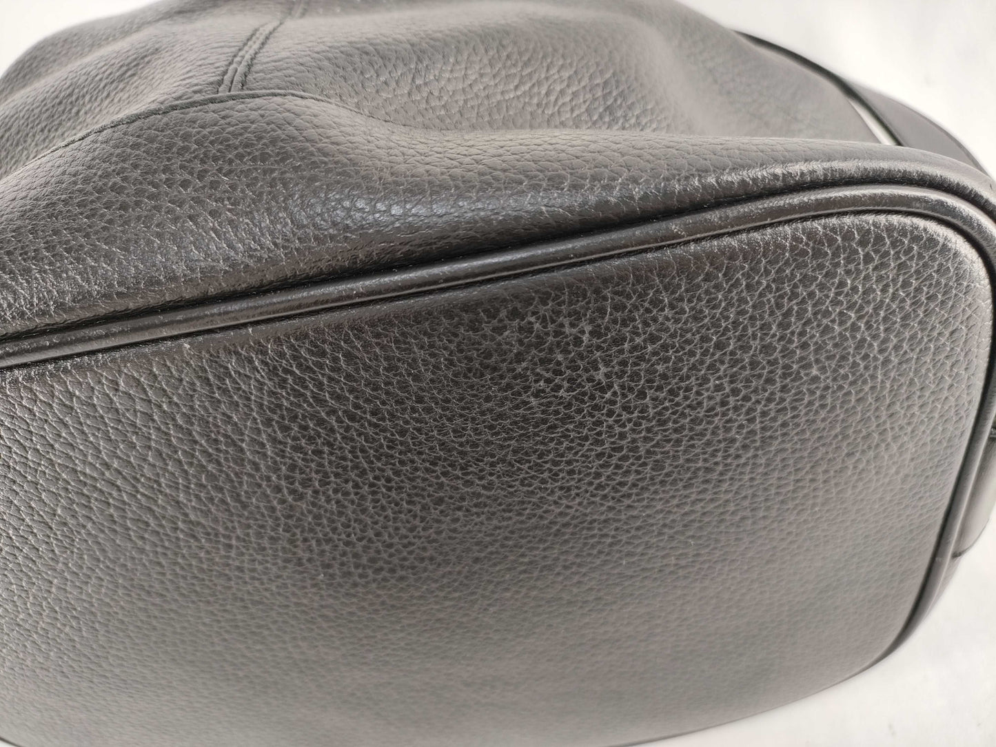 BURBERRY Drawstring Leather Shoulder Bag