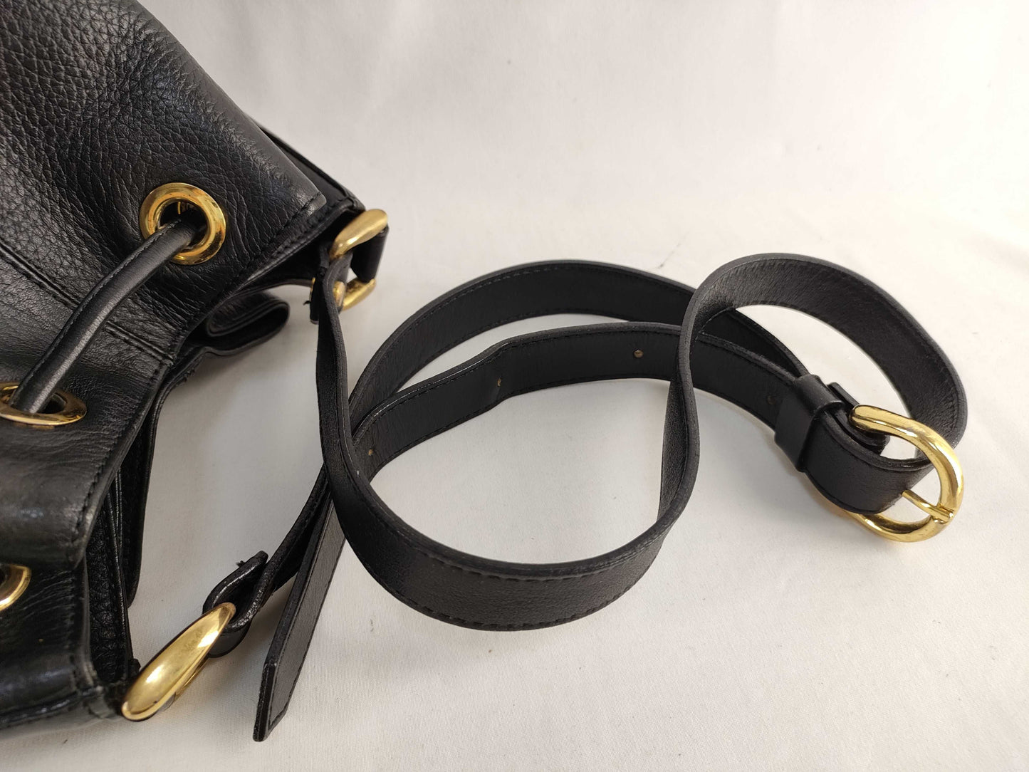 BURBERRY Drawstring Leather Shoulder Bag