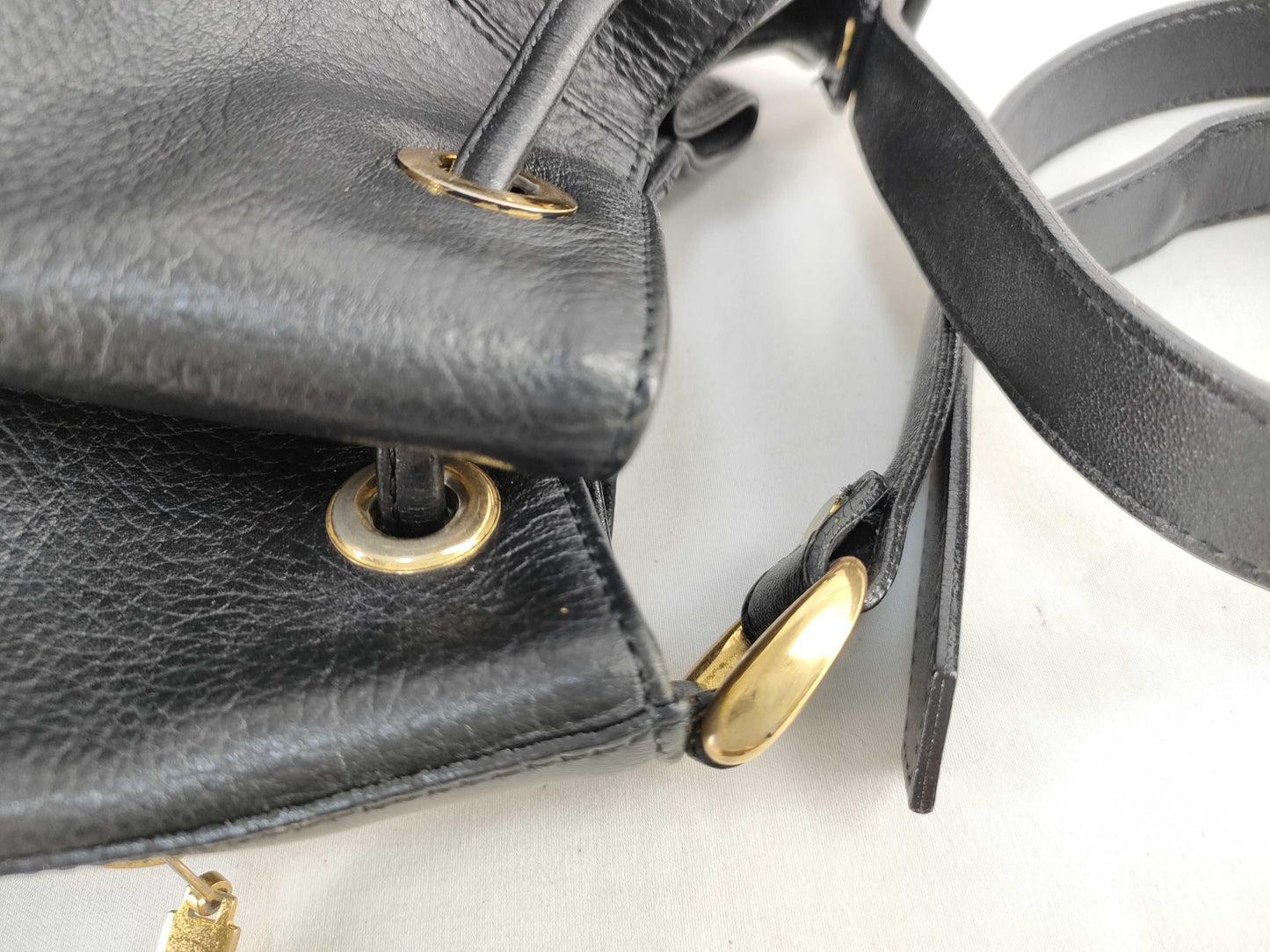 BURBERRY Drawstring Leather Shoulder Bag