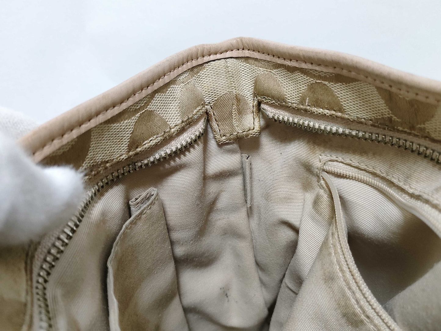 COACH Signature Shoulder Bag in Pink