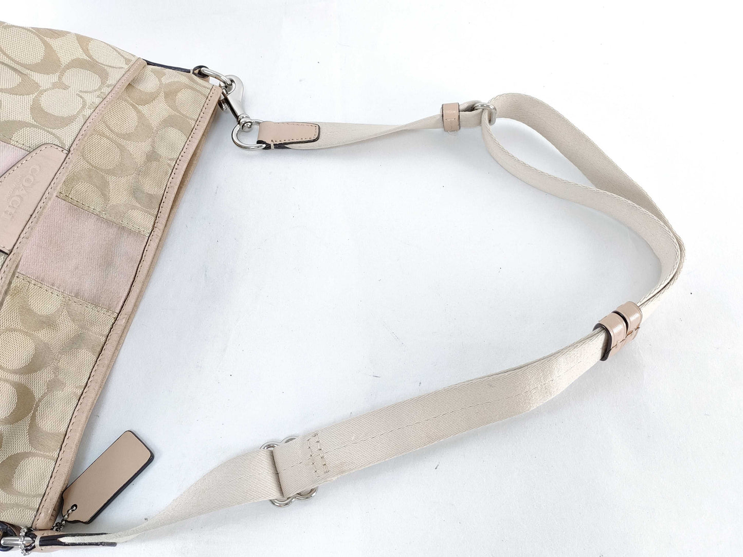 COACH Signature Shoulder Bag in Pink