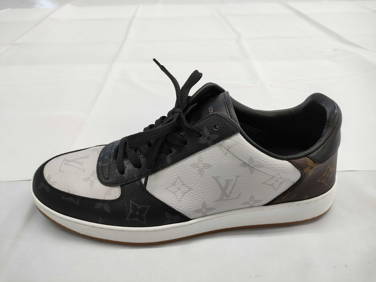 LOUIS VUITTON LOUIS VUITTON Men's Rivoli Monogram Sneakers Size 7 1/2