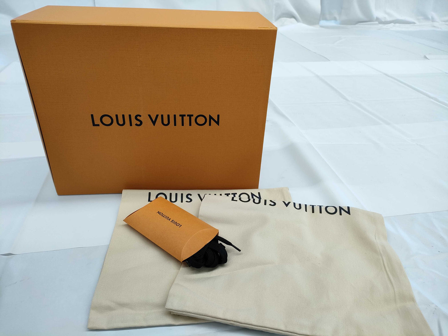 LOUIS VUITTON LOUIS VUITTON Men's Sneakers 1AARF2 Trainer Line Sneakers Monogram Size 7 1/2 Sneakers