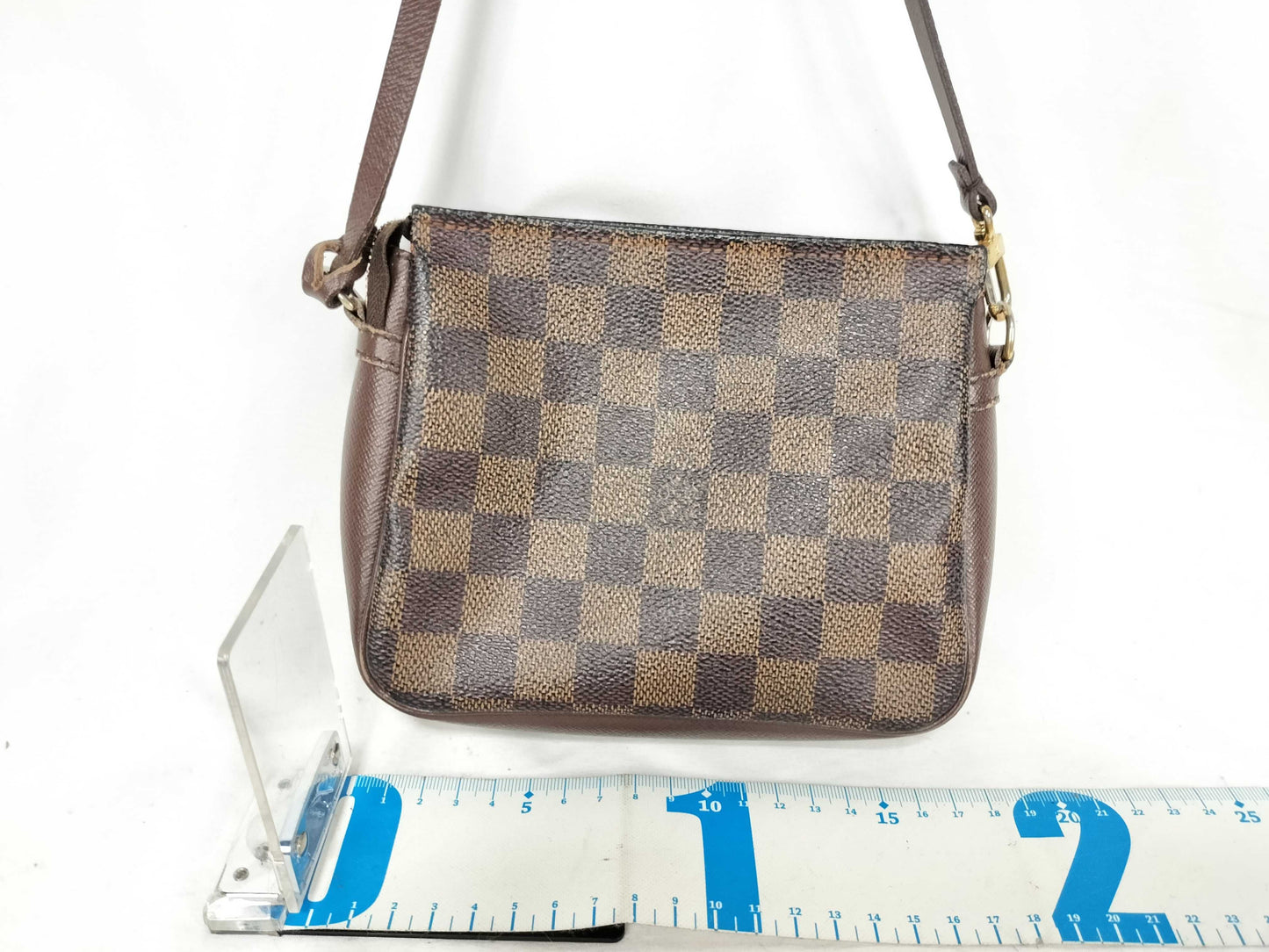 LOUIS VUITTON N5198 Damier LV Shoulder Bag