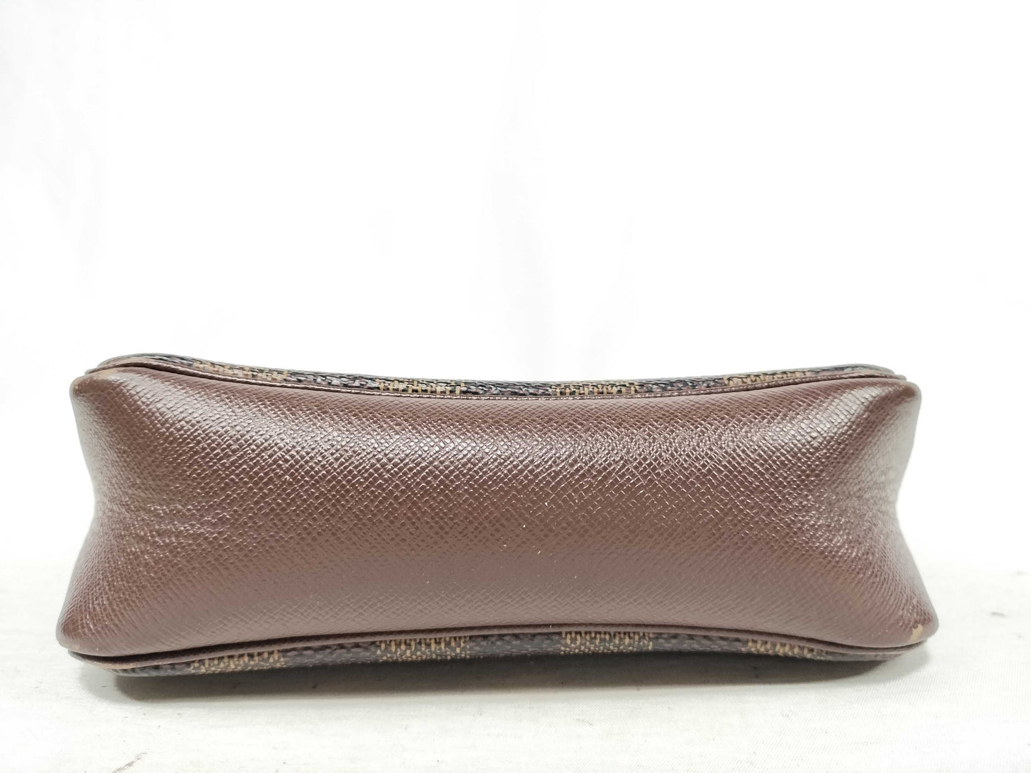 LOUIS VUITTON N5198 Damier LV Shoulder Bag