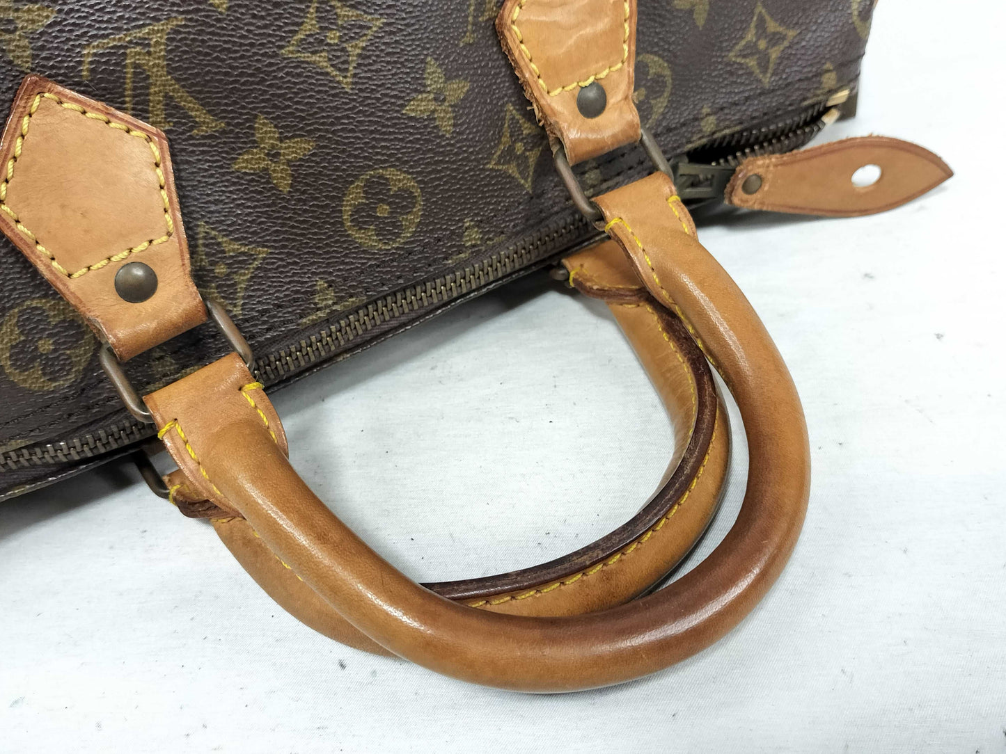 LOUIS VUITTON M41526 Monogram LV Handbag