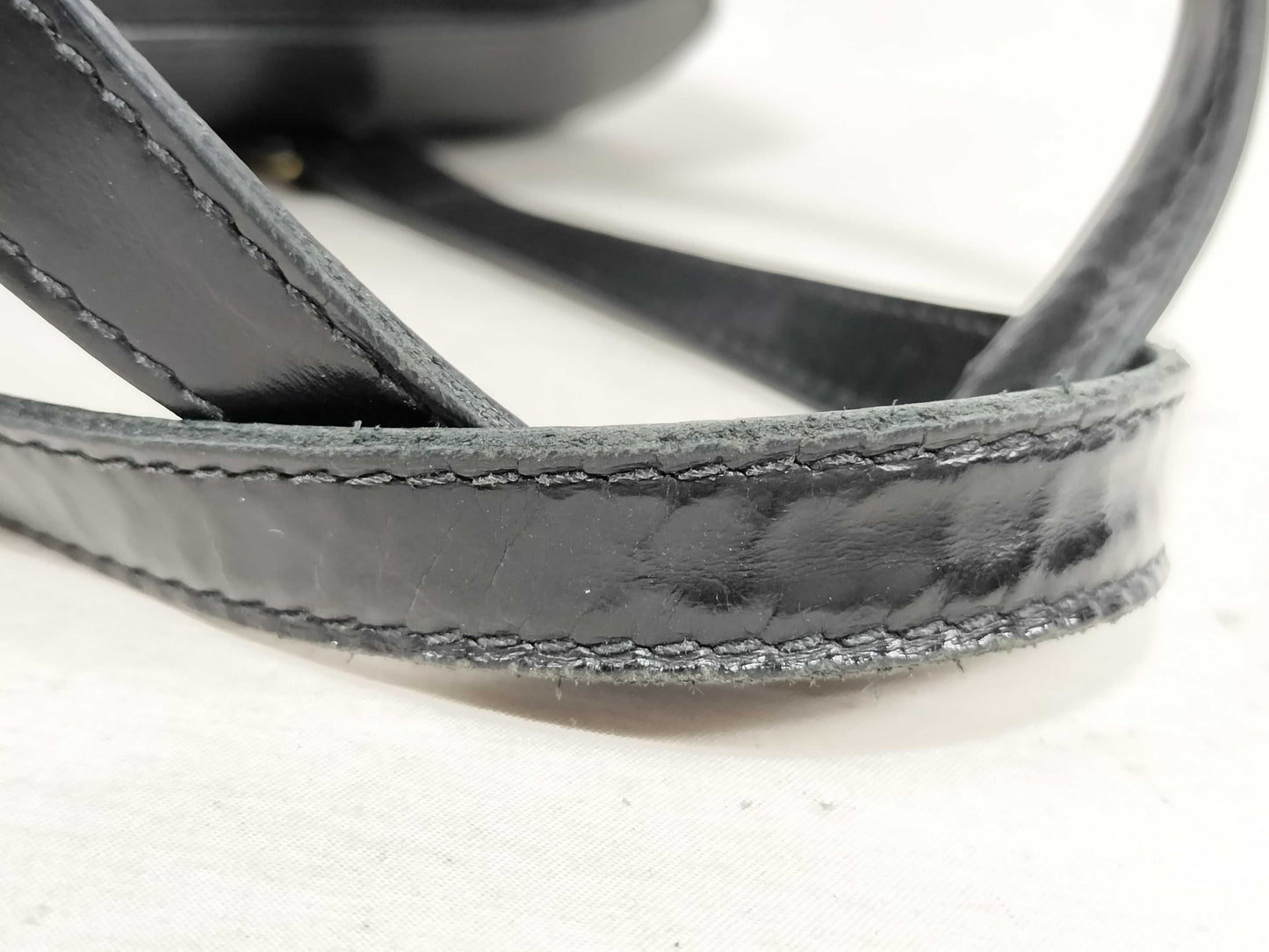 LOUIS VUITTON M52222 Epi LV Shoulder Bag