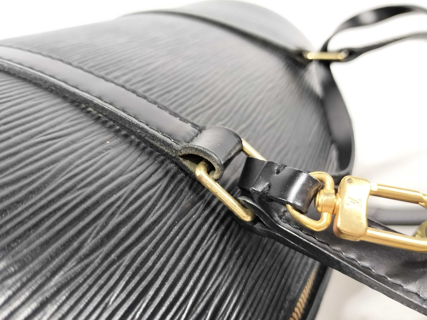 LOUIS VUITTON M52222 Epi LV Shoulder Bag