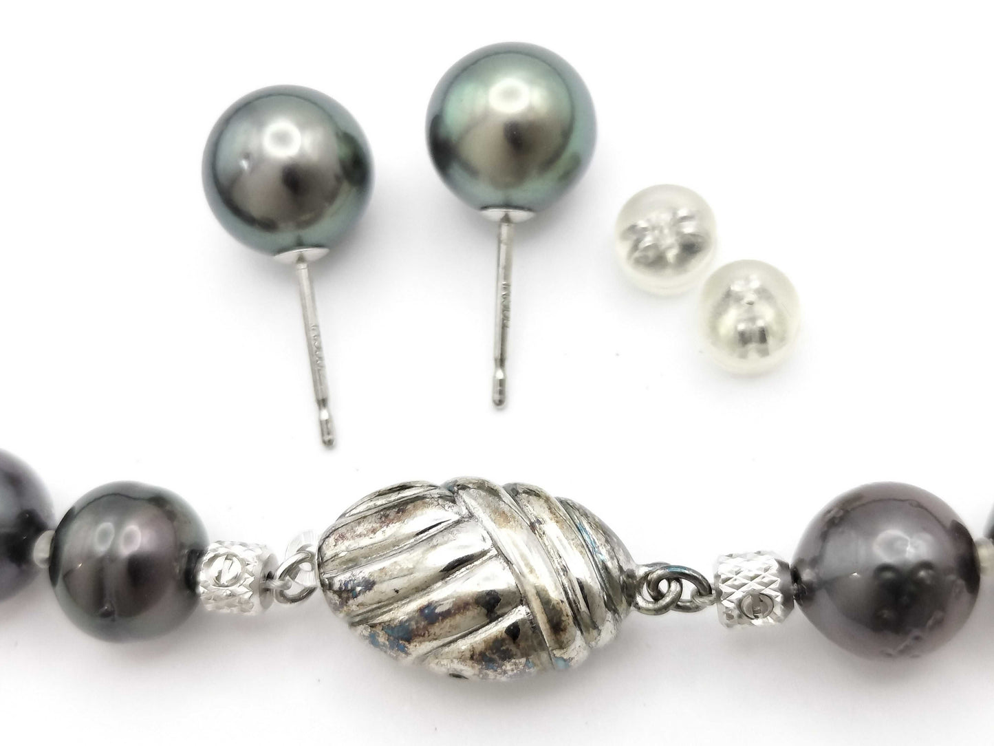 Semi-round pearl diameter approx. 8.0-10.9mm, SV 52.3g / Pearl diameter approx. 9.0mm*2, PT900 2.4g Other small items