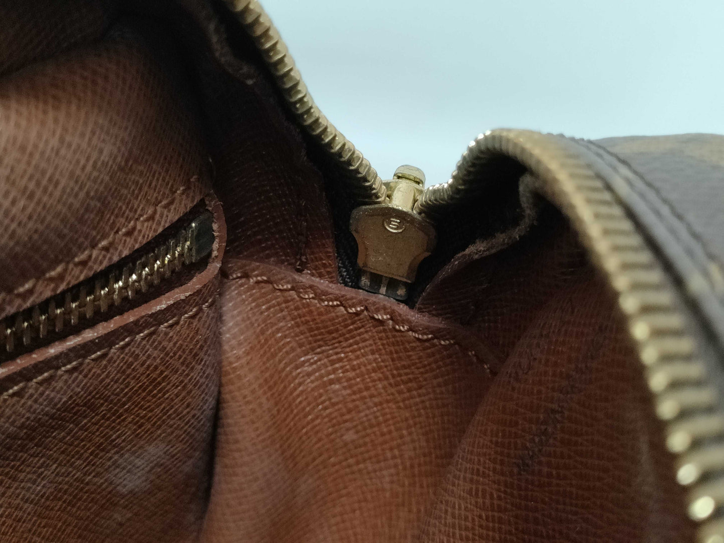 LOUIS VUITTON M 51276 Monogram LV Shoulder Bag