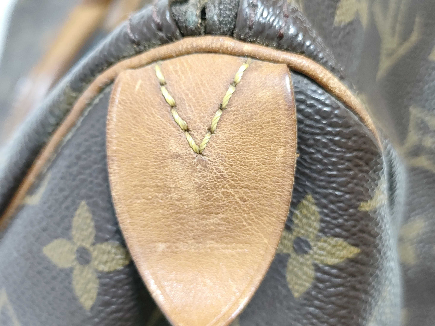 LOUIS VUITTON M41524 Monogram LV Handbag