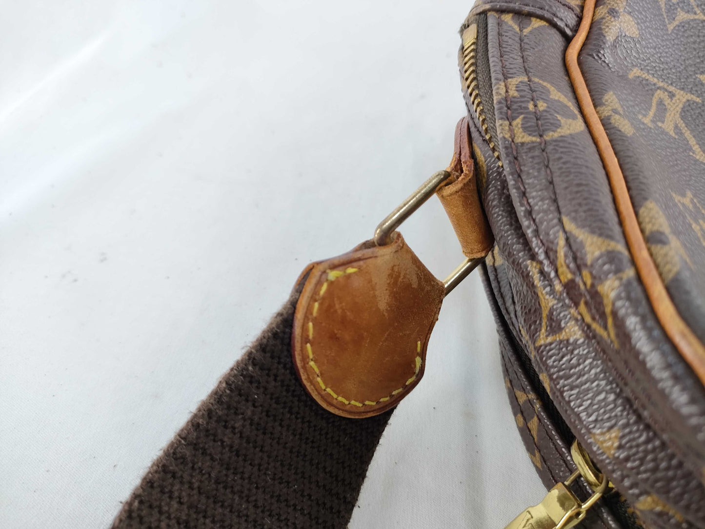 LOUIS VUITTON Monogram LV Reporter Shoulder Bag