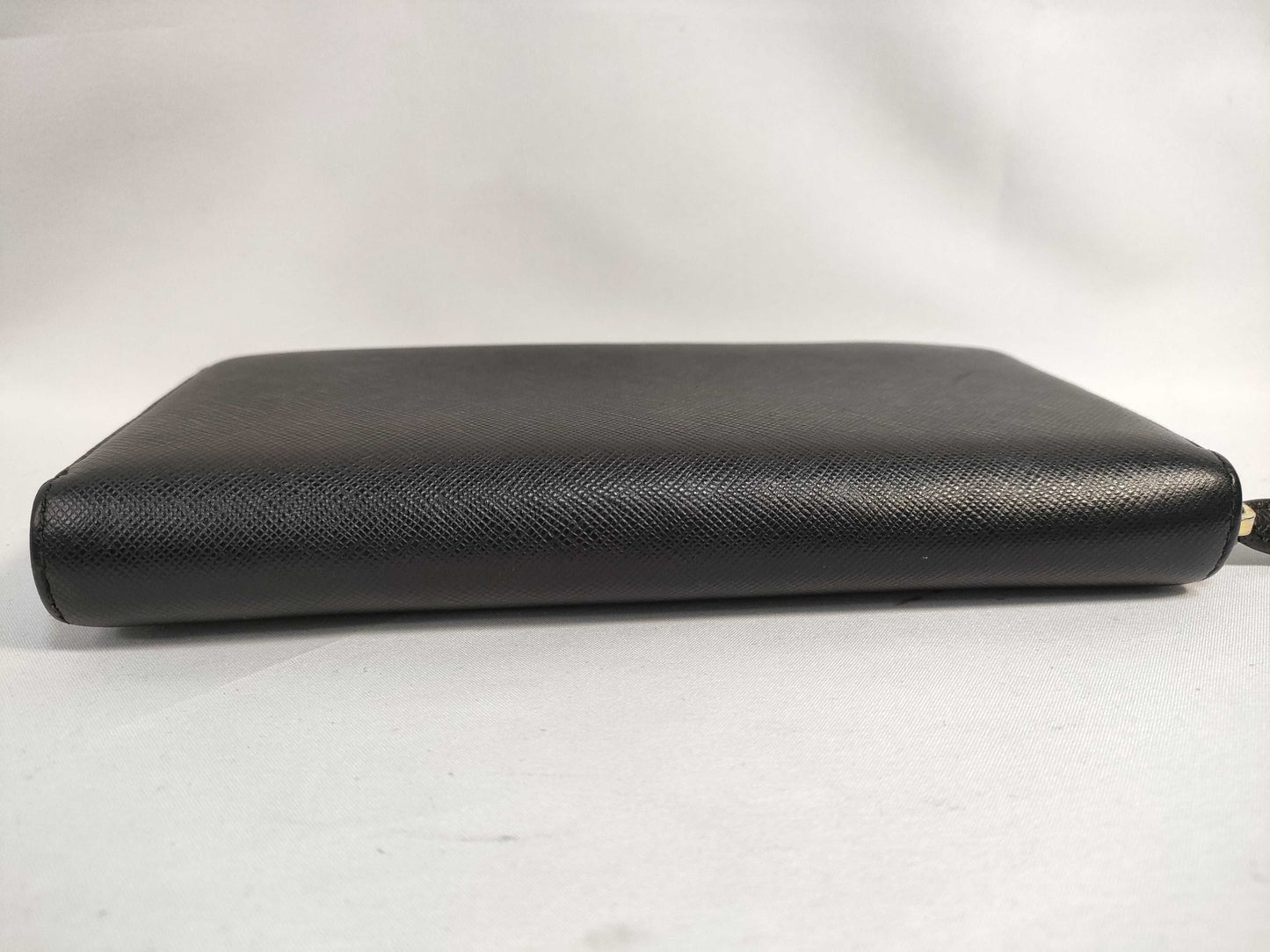 PRADA Prada long wallet with round zipper, black