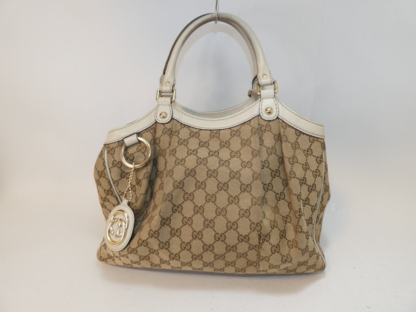 GUCCI Sukey GG Canvas Handbag