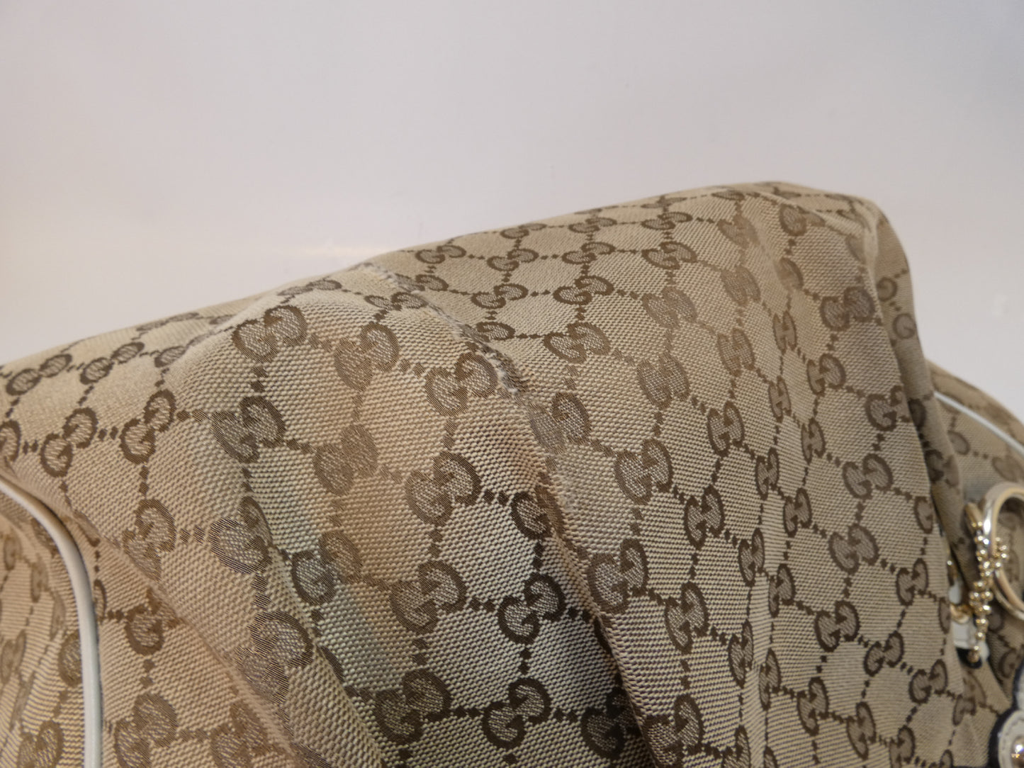 GUCCI Sukey GG Canvas Handbag
