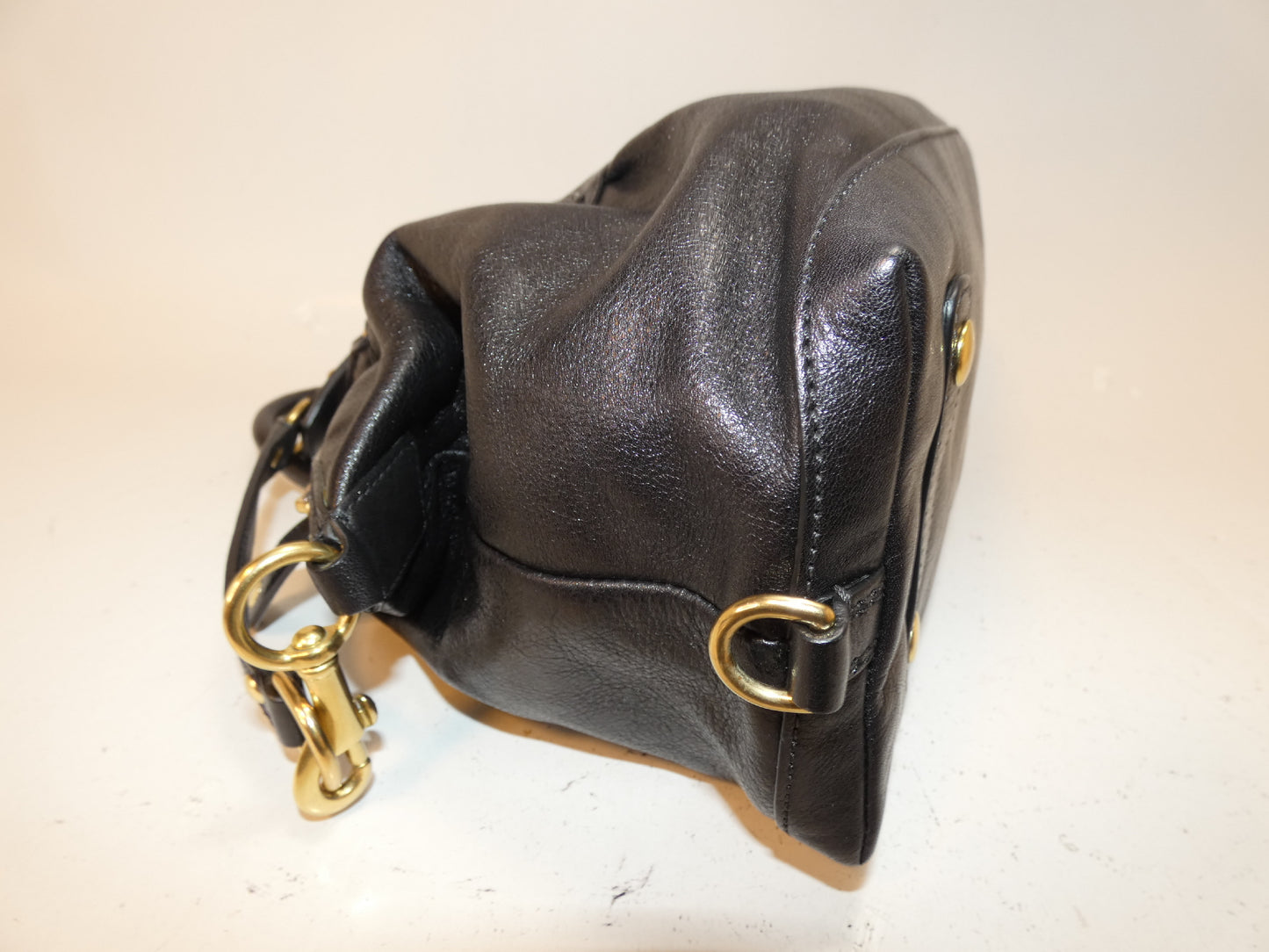COACH 2-way black leather hand/shoulder bag