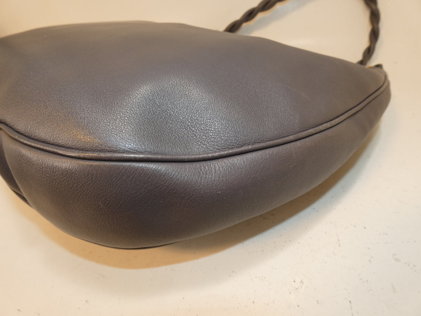 MORABITO Morabito Leather Gray One-Shoulder/One-Hand Shoulder Bag