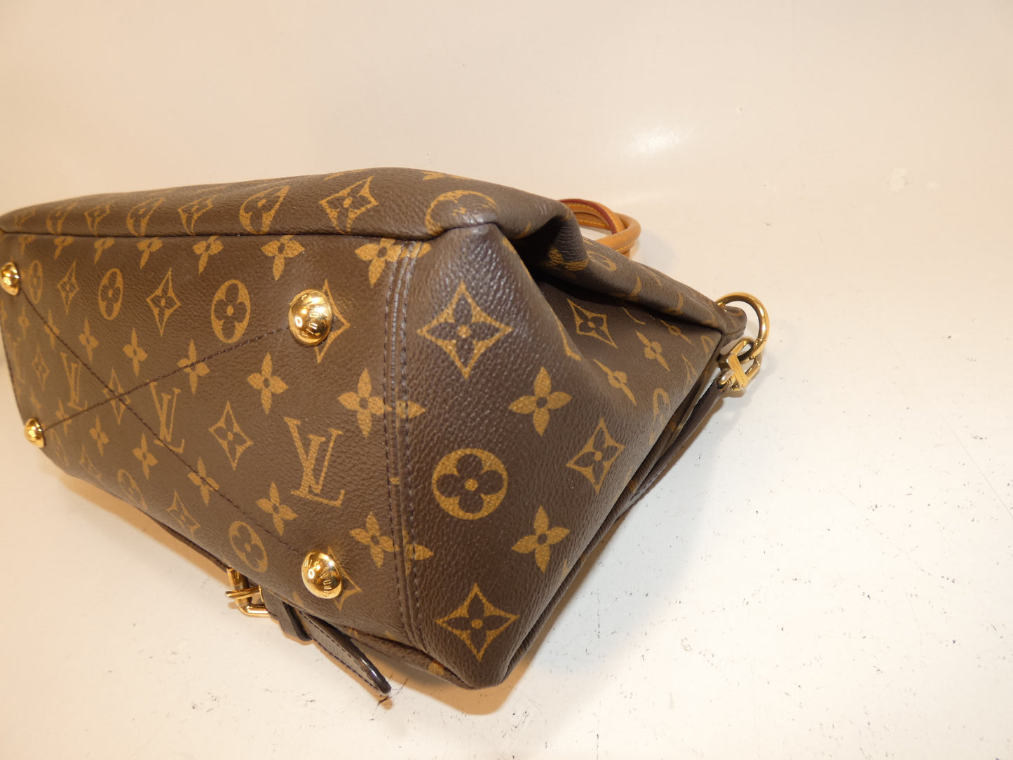 LOUIS VUITTON 2-way Pallas Monogram Hand Shoulder Bag