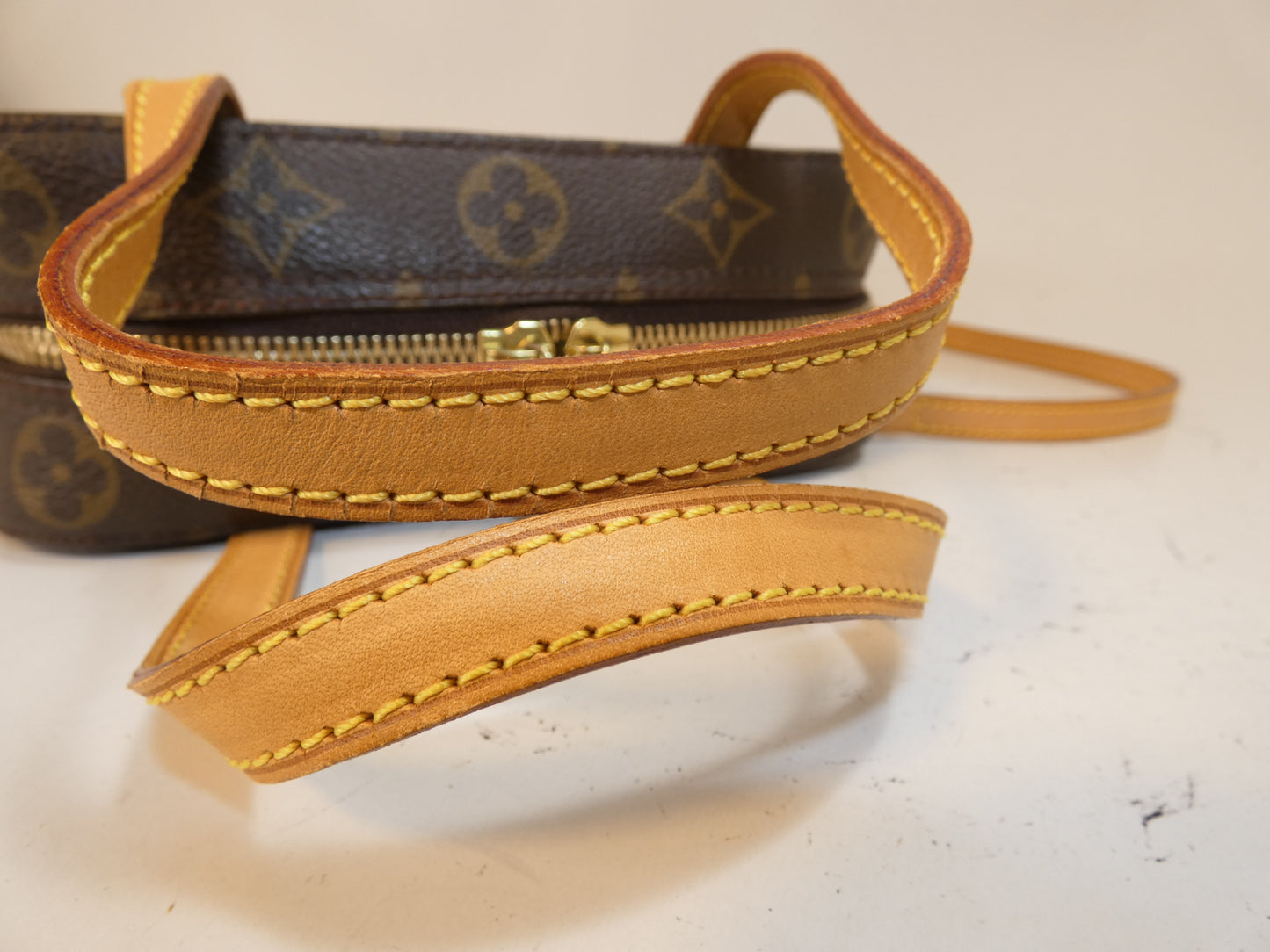 LOUIS VUITTON Spontini Monogram Hand Shoulder Bag