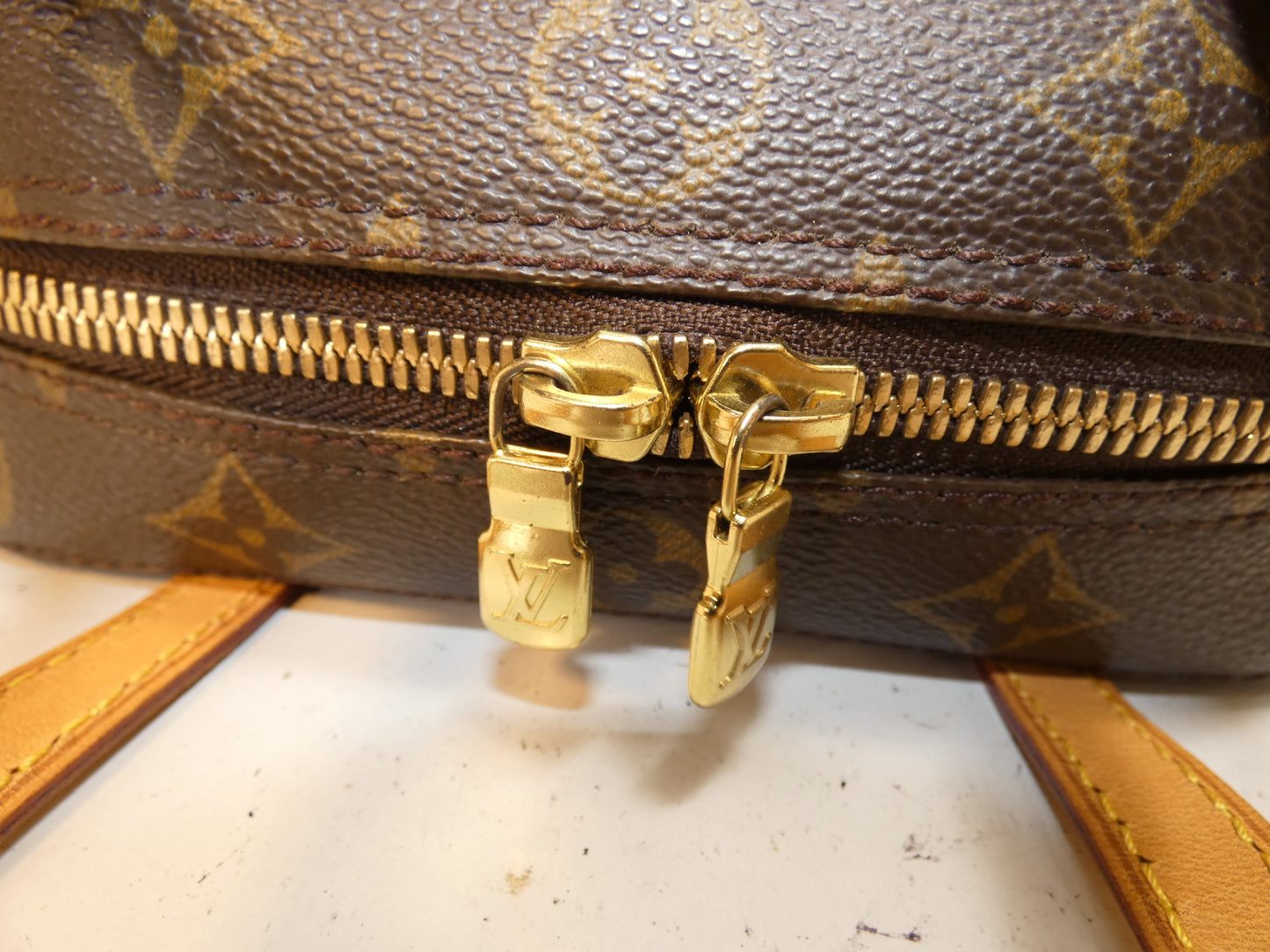 LOUIS VUITTON Spontini Monogram Hand Shoulder Bag