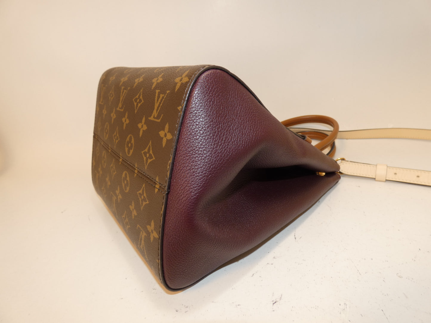 LOUIS VUITTON 2-way Fold Tote MM Monogram Hand Shoulder Bag