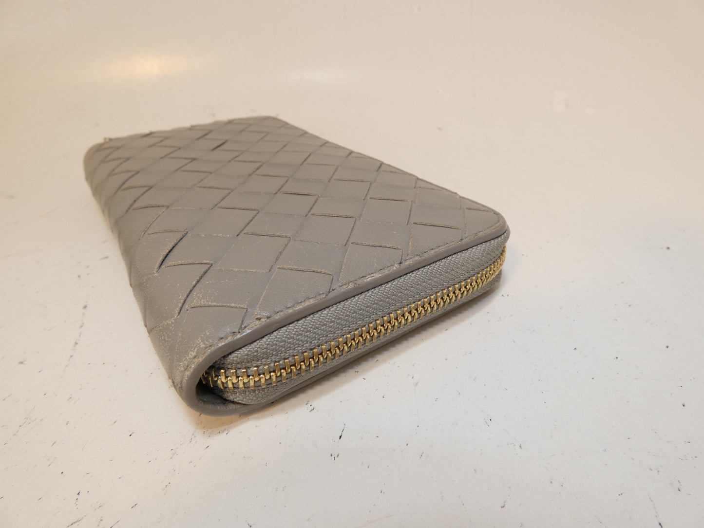BOTTEGA VENETA Intrecciato Round Zip Long Wallet Gray
