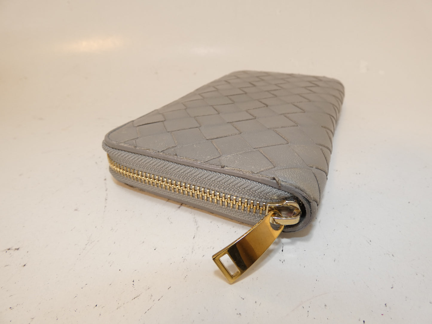BOTTEGA VENETA Intrecciato Round Zip Long Wallet Gray
