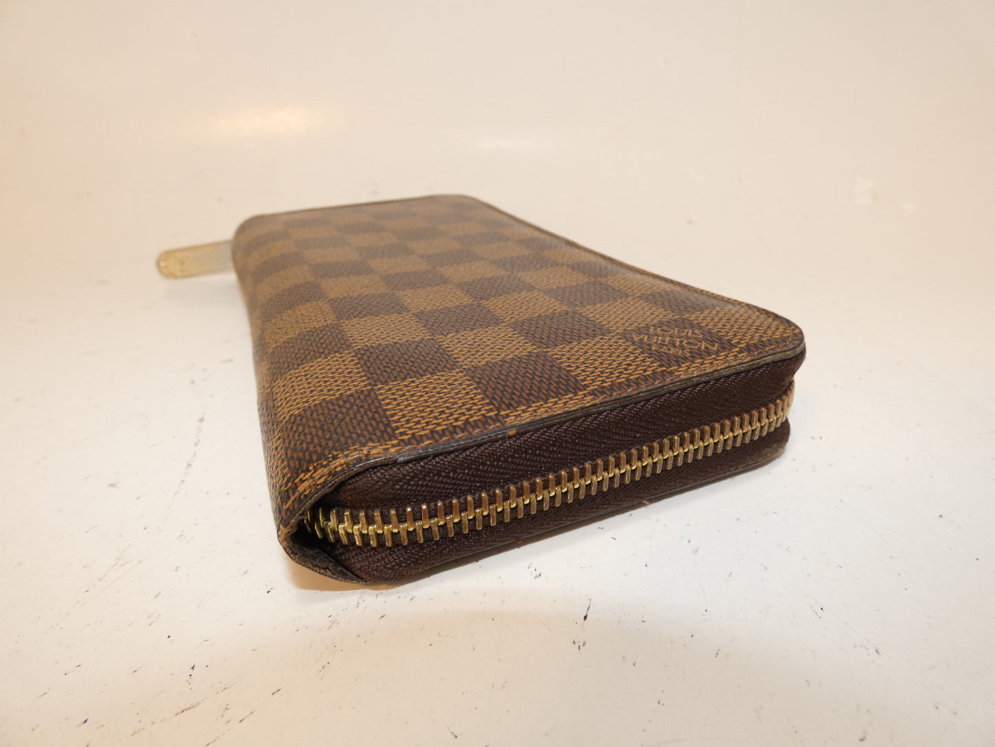 LOUIS VUITTON Damier Zippy Long Wallet