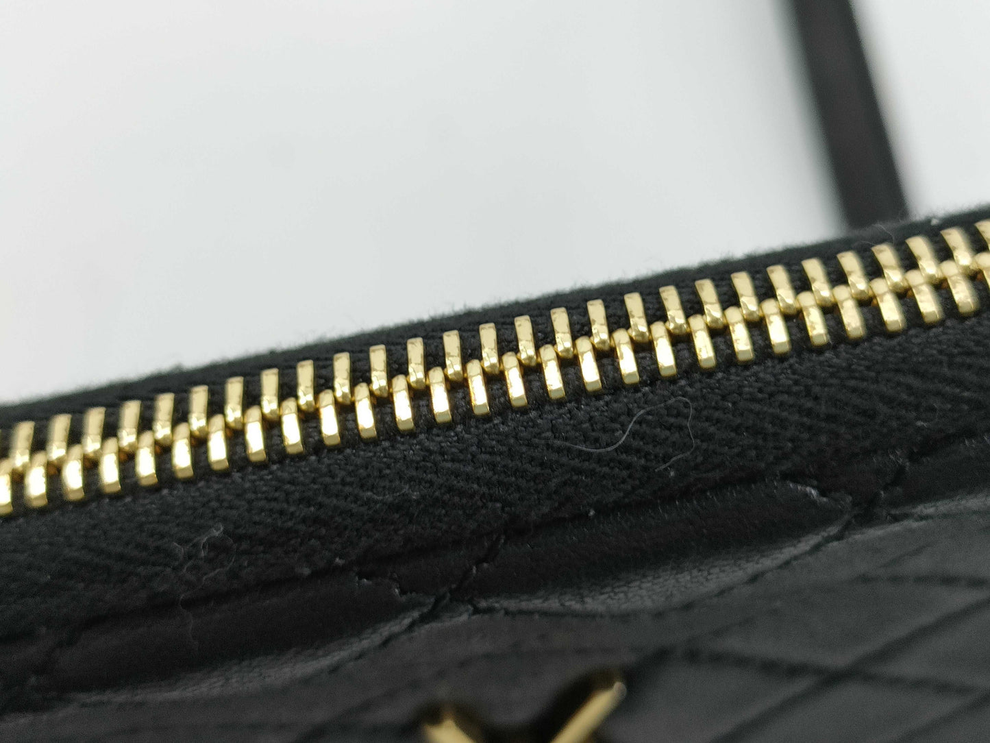 SAINT LAURENT Gaby Leather Chain Shoulder Bag, Black with Gold Hardware, 733667