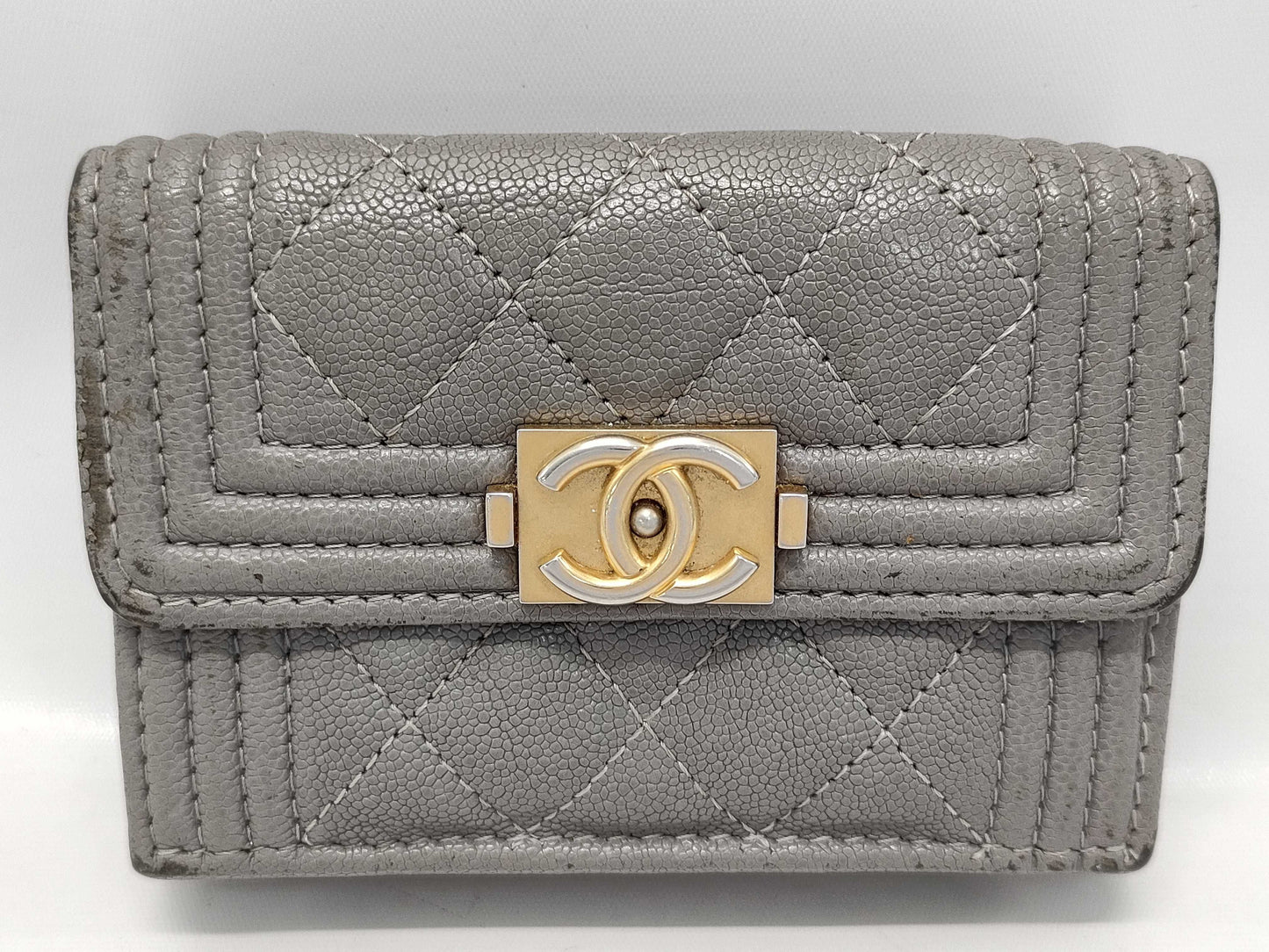 CHANEL Boy Chanel Compact Wallet, Caviar Skin, Gray, Gold Hardware, A84433, 26th Series